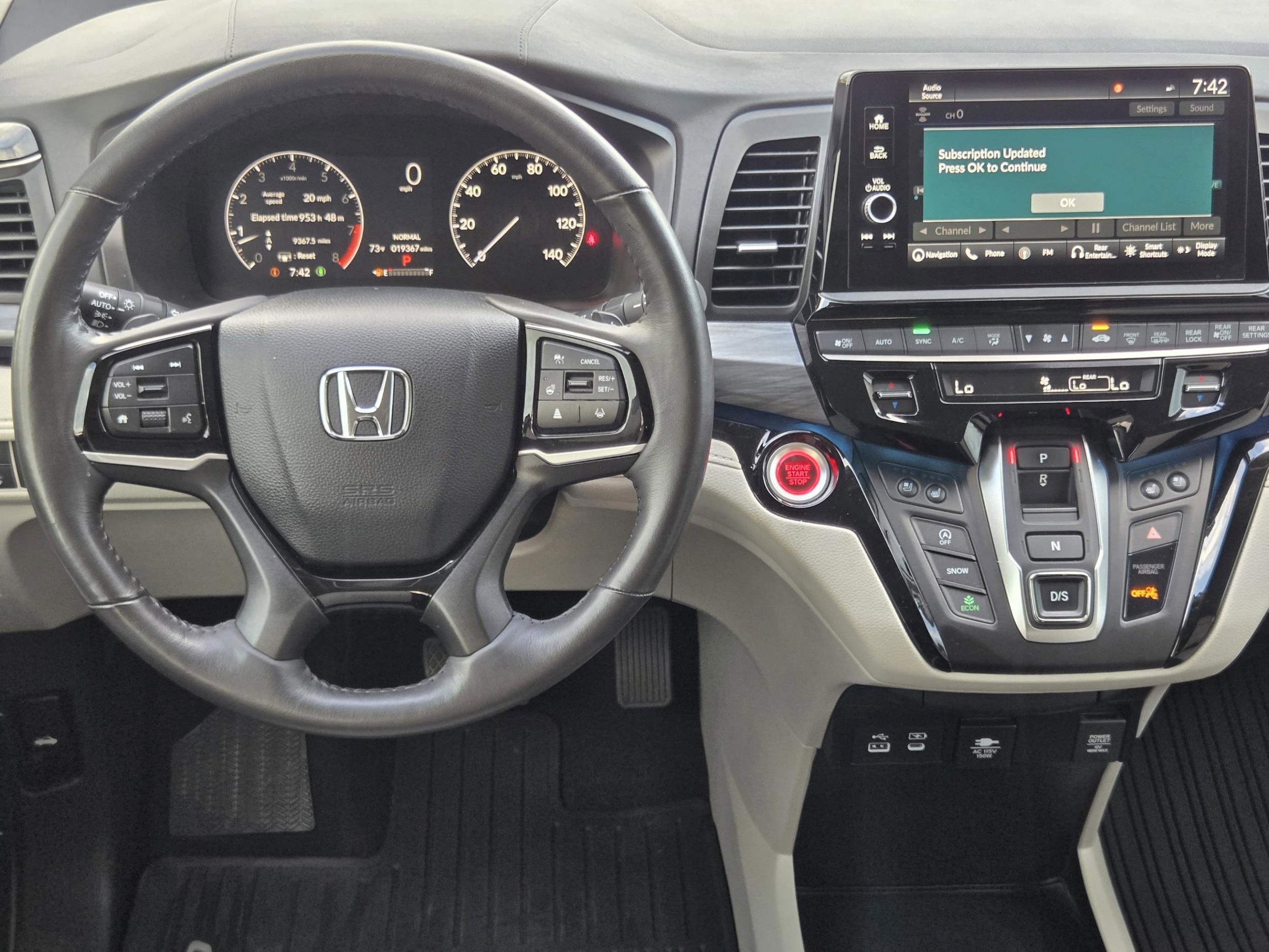 2025 Honda Odyssey Elite - Photo 21
