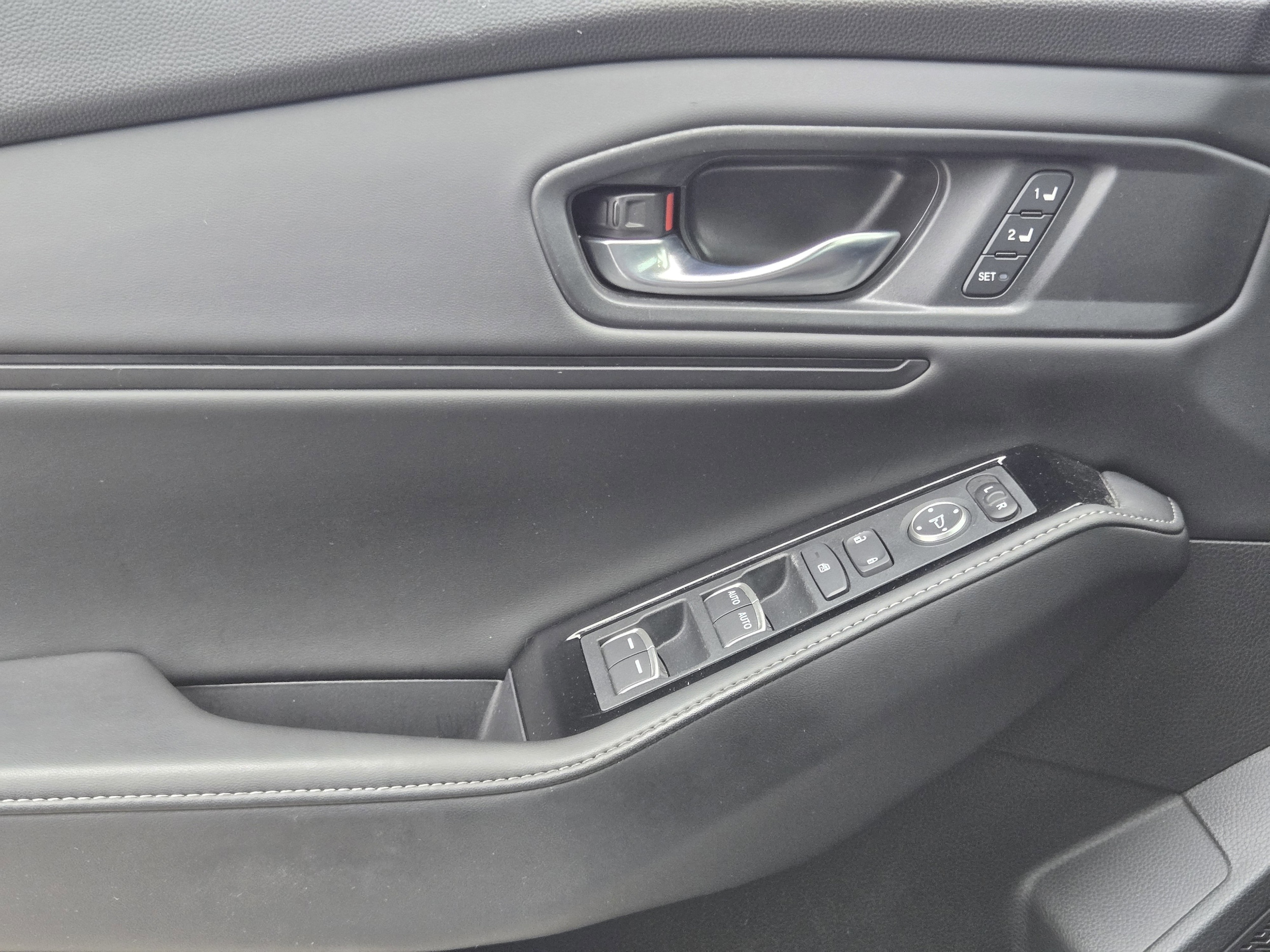 2023 Honda Accord Hybrid Touring - Photo 19