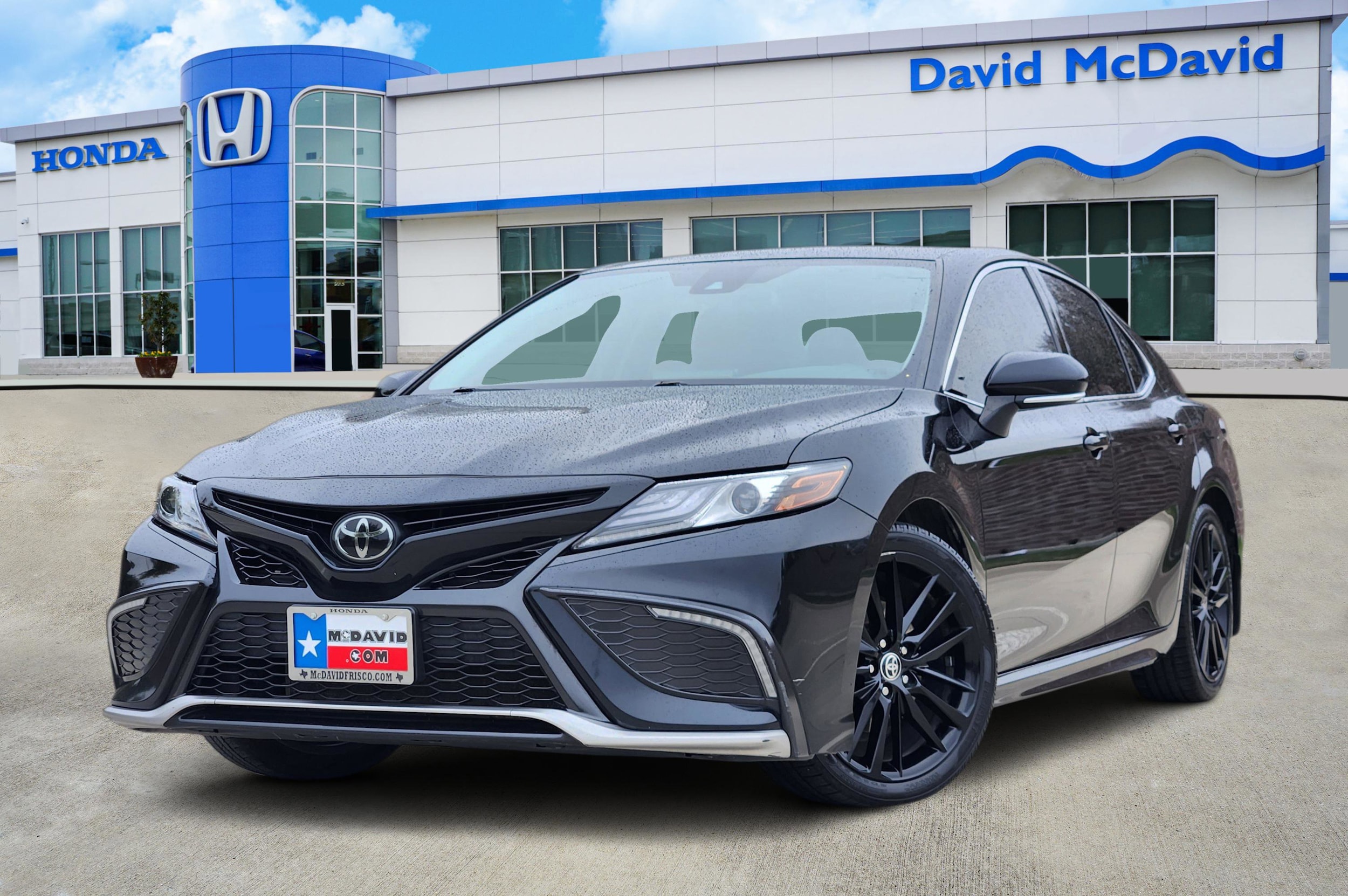 2023 Toyota Camry XSE's photo