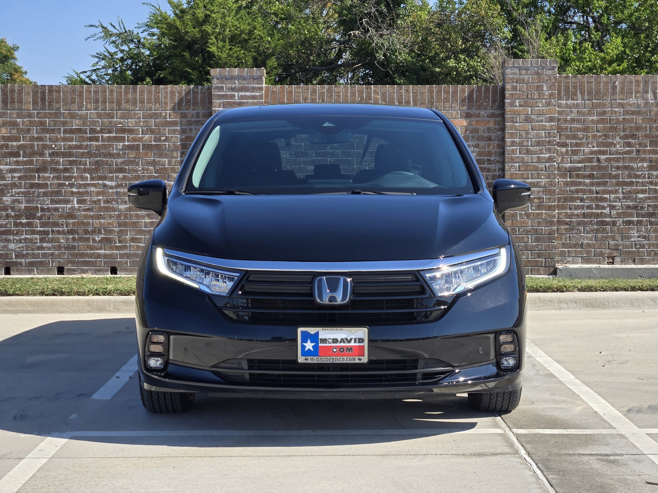2024 Honda Odyssey Touring photo 2
