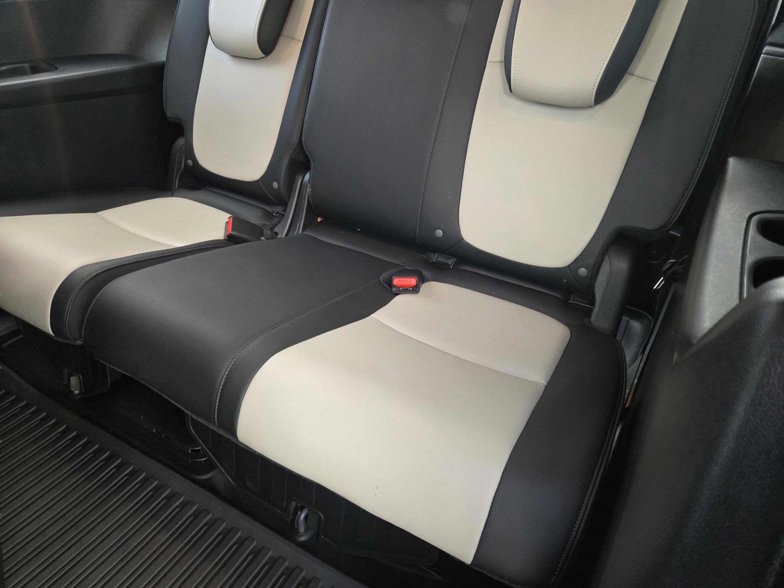 2025 Honda Odyssey Elite - Photo 26