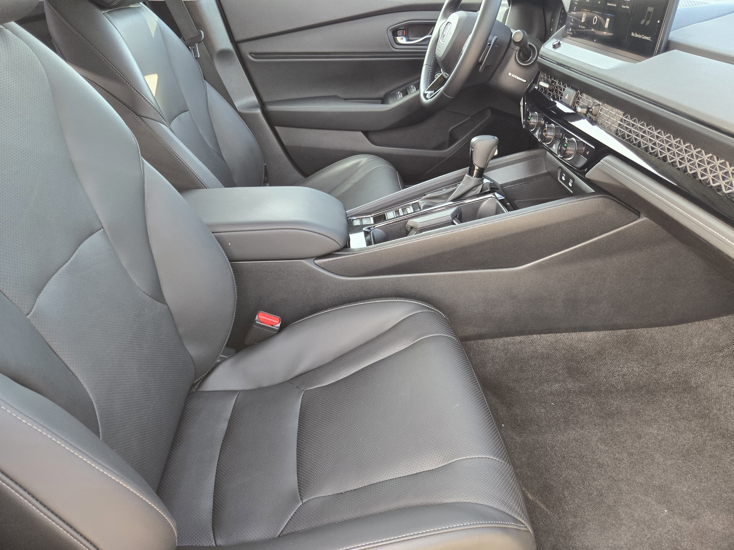 2024 Honda Accord Hybrid EX-L - Photo 10