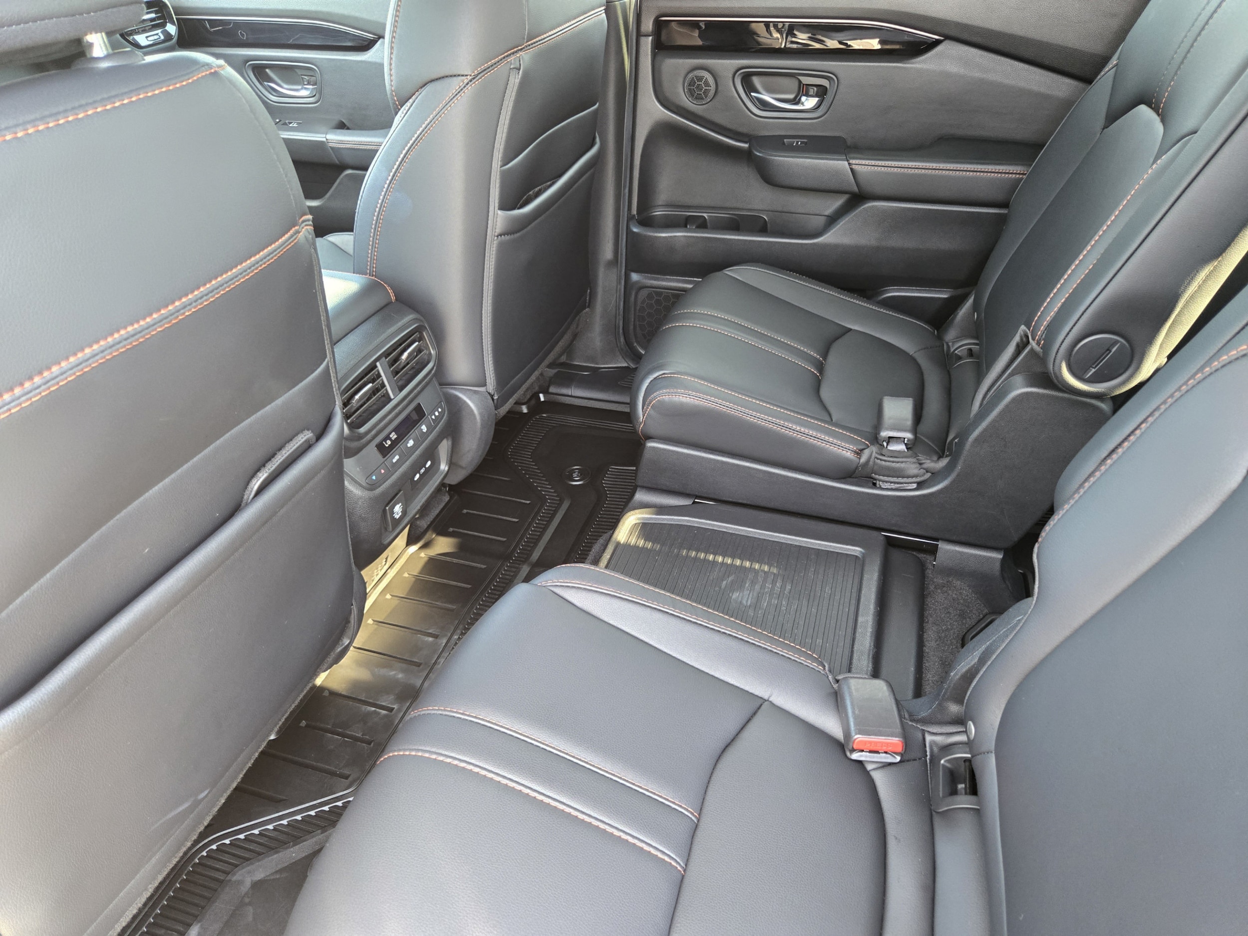 2025 Honda Pilot TrailSport - Photo 26