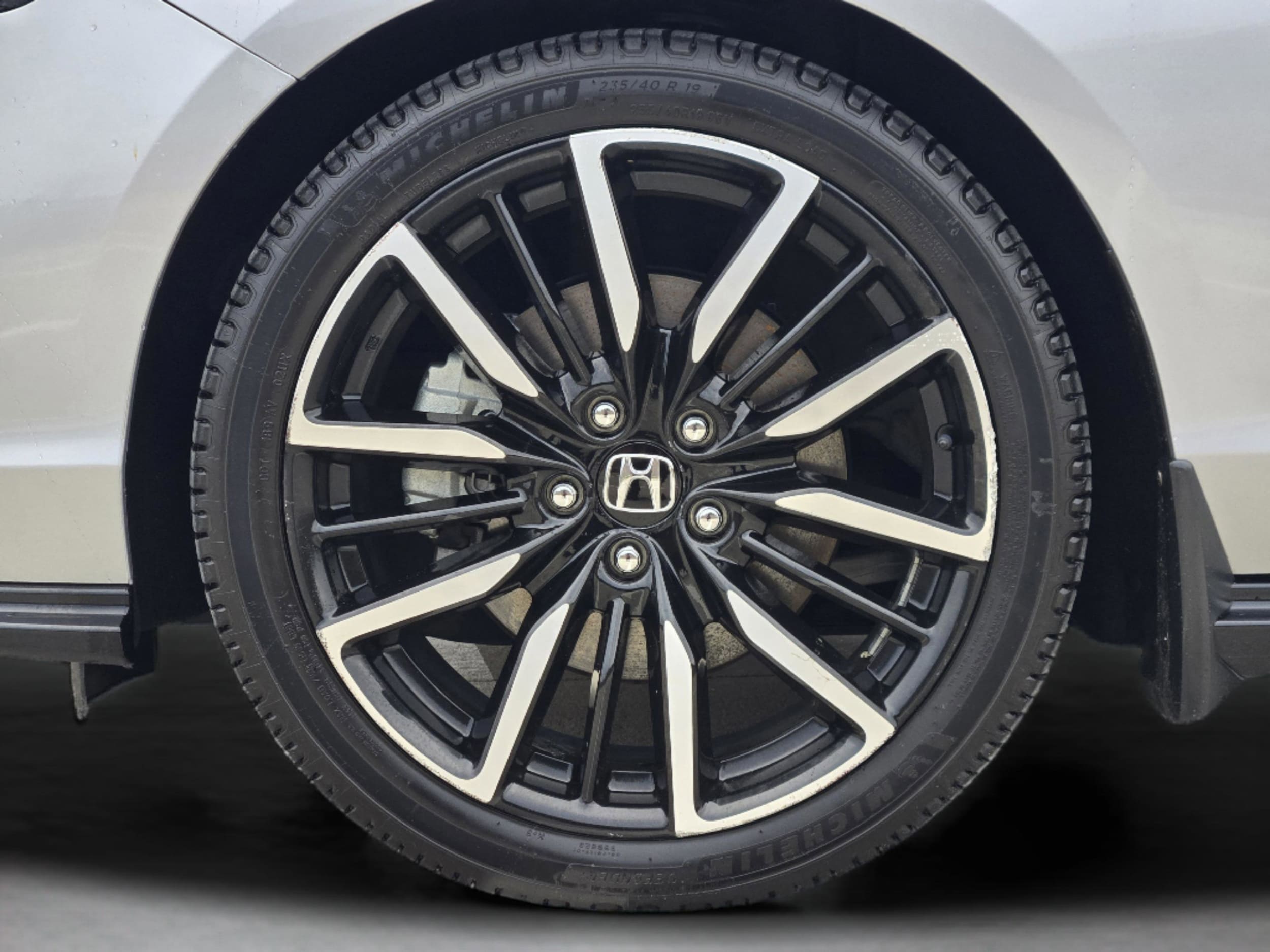 2023 Honda Accord Hybrid Touring - Photo 30