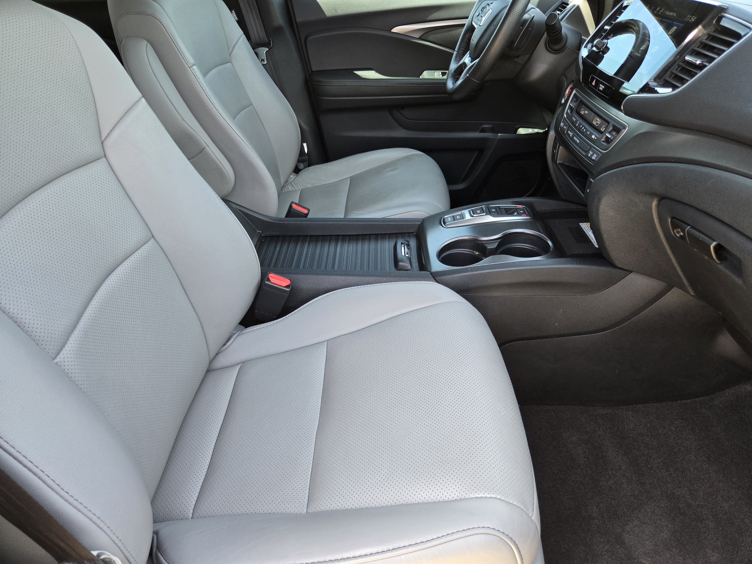 2023 Honda Passport EX-L - Photo 14