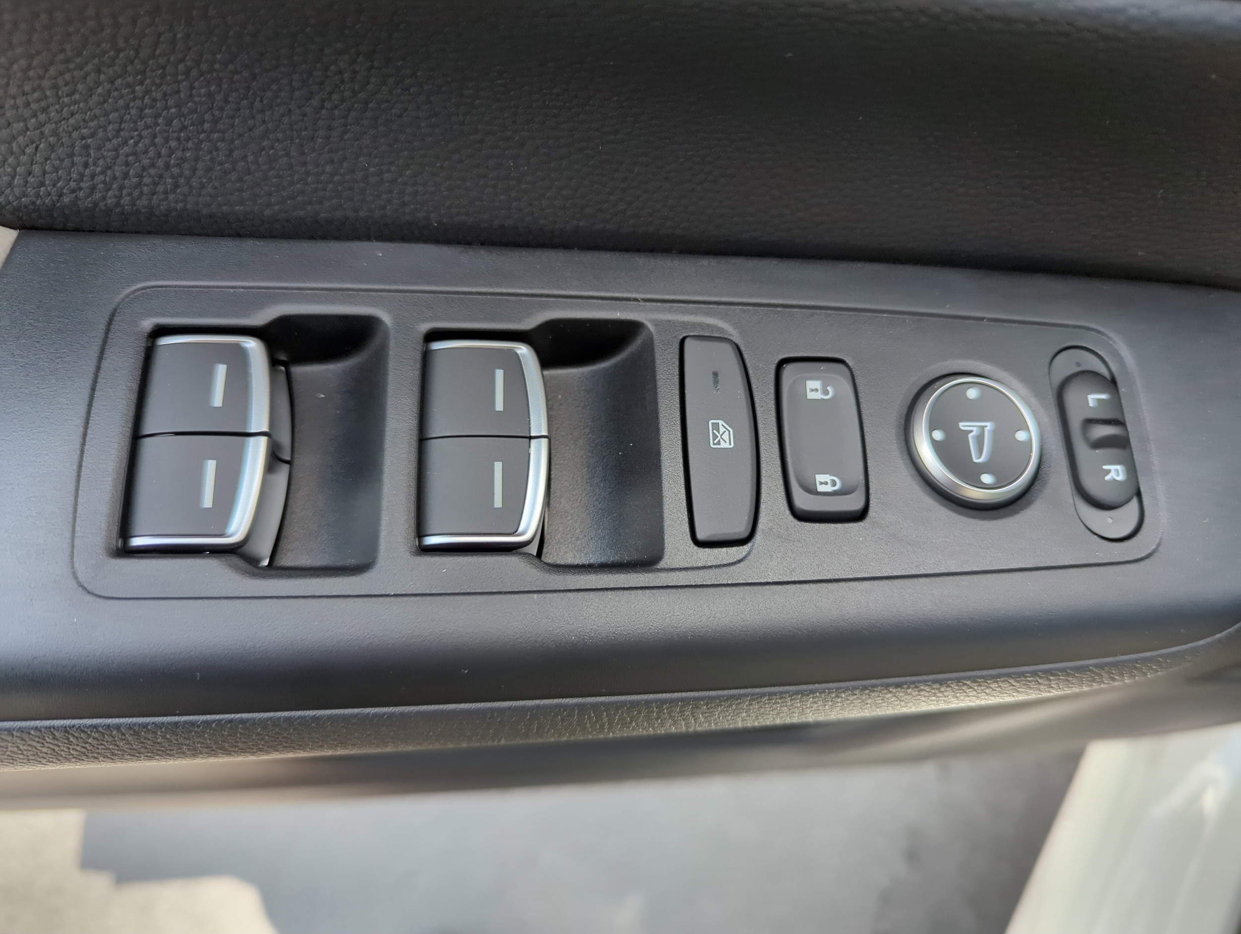 2026 Honda CR-V EX-L - Photo 22