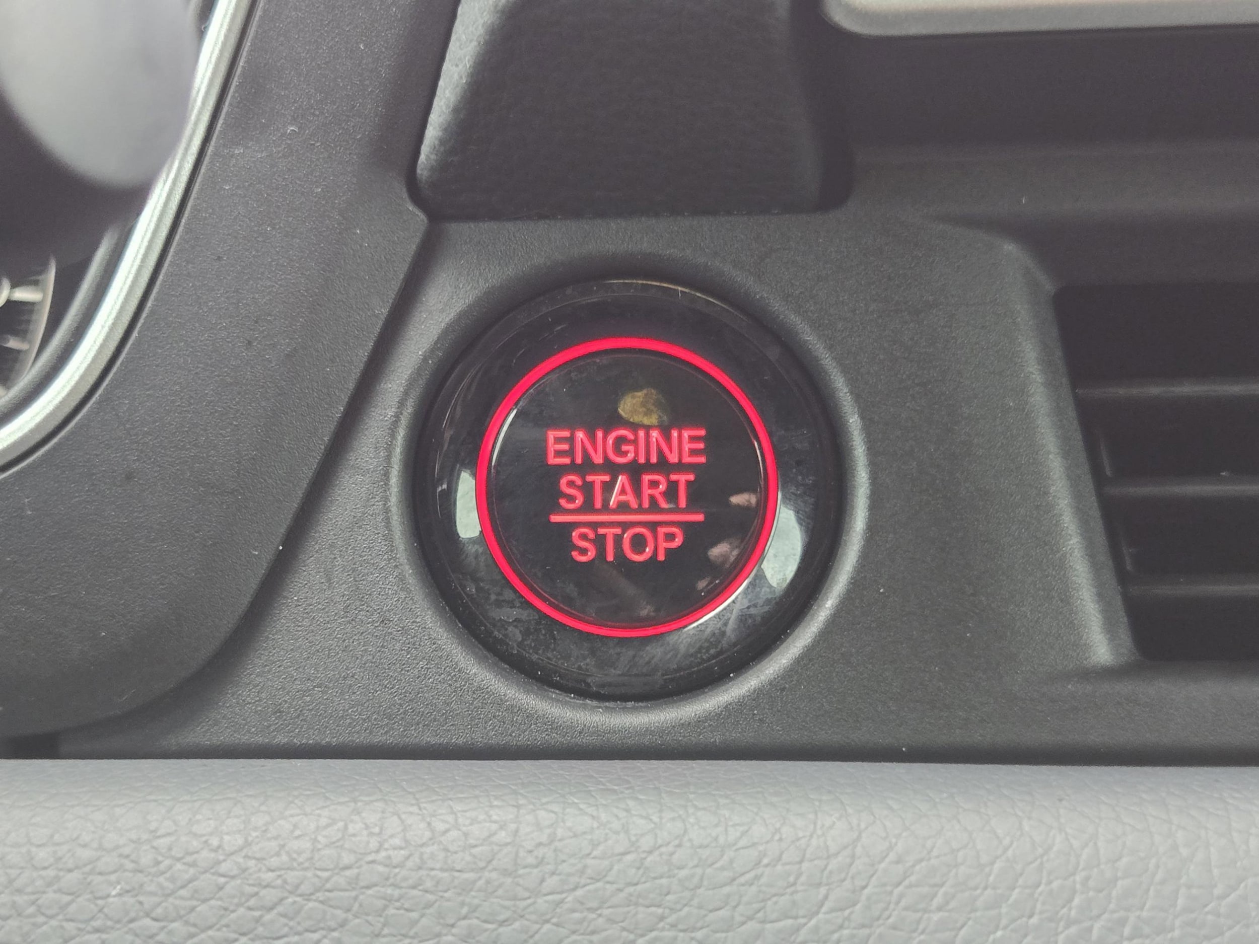 2025 Honda Pilot Touring - Photo 17