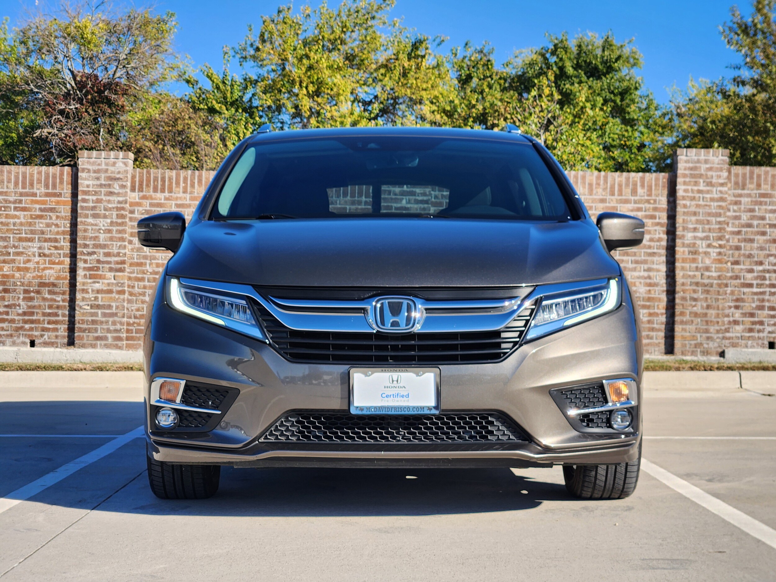 2020 Honda Odyssey Elite photo 2