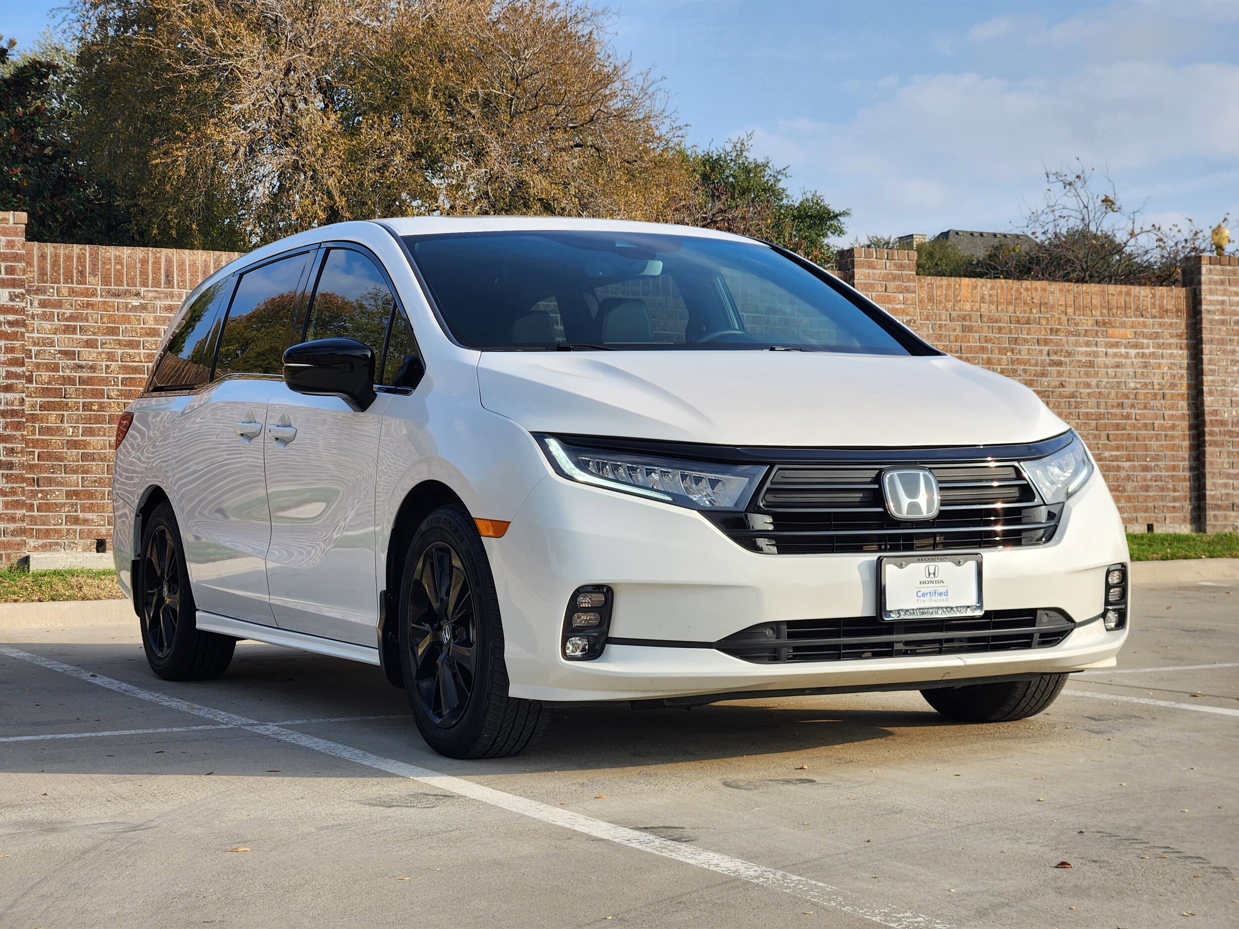 2024 Honda Odyssey Sport photo 3