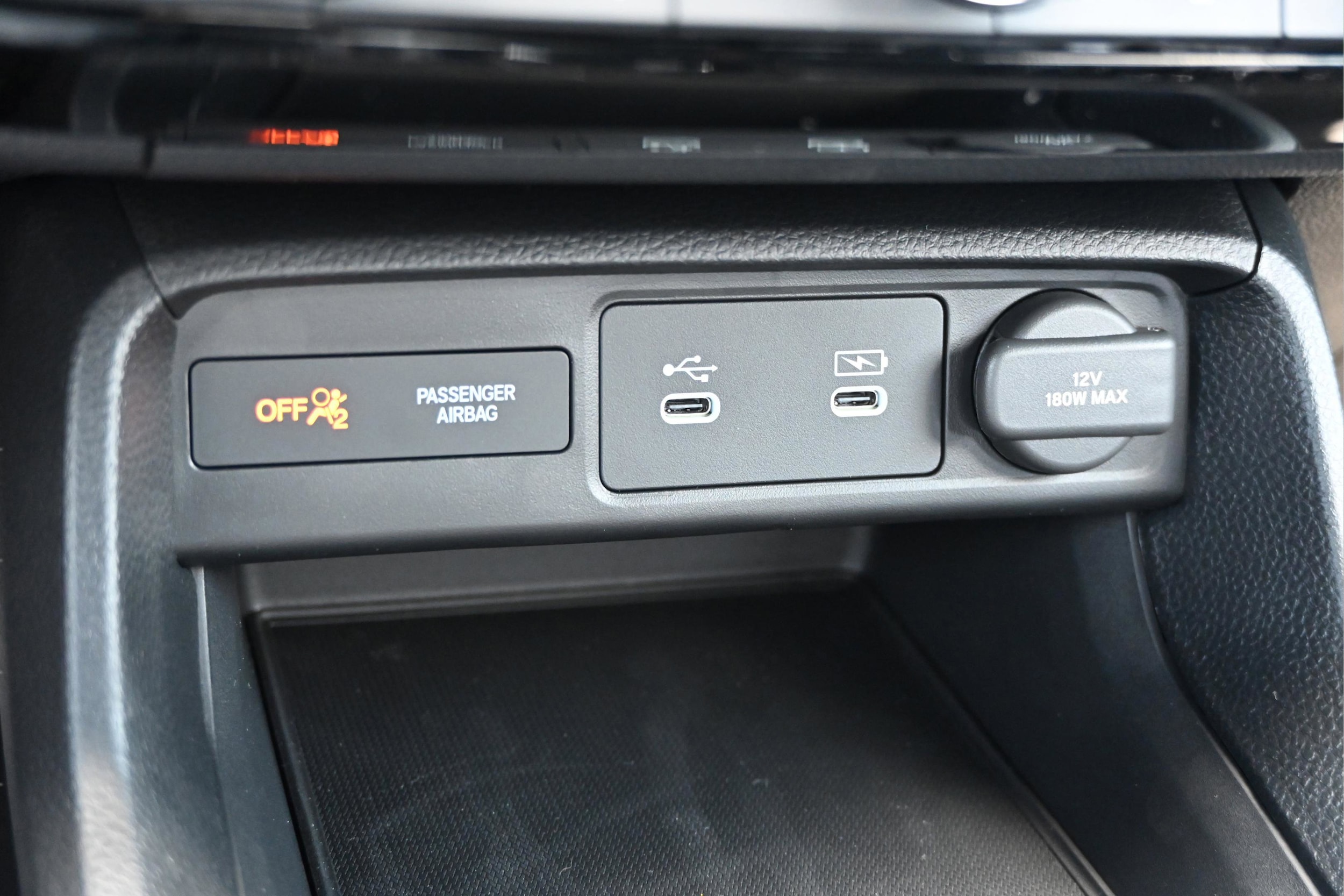 2026 Honda Civic Hatchback Sport - Photo 24