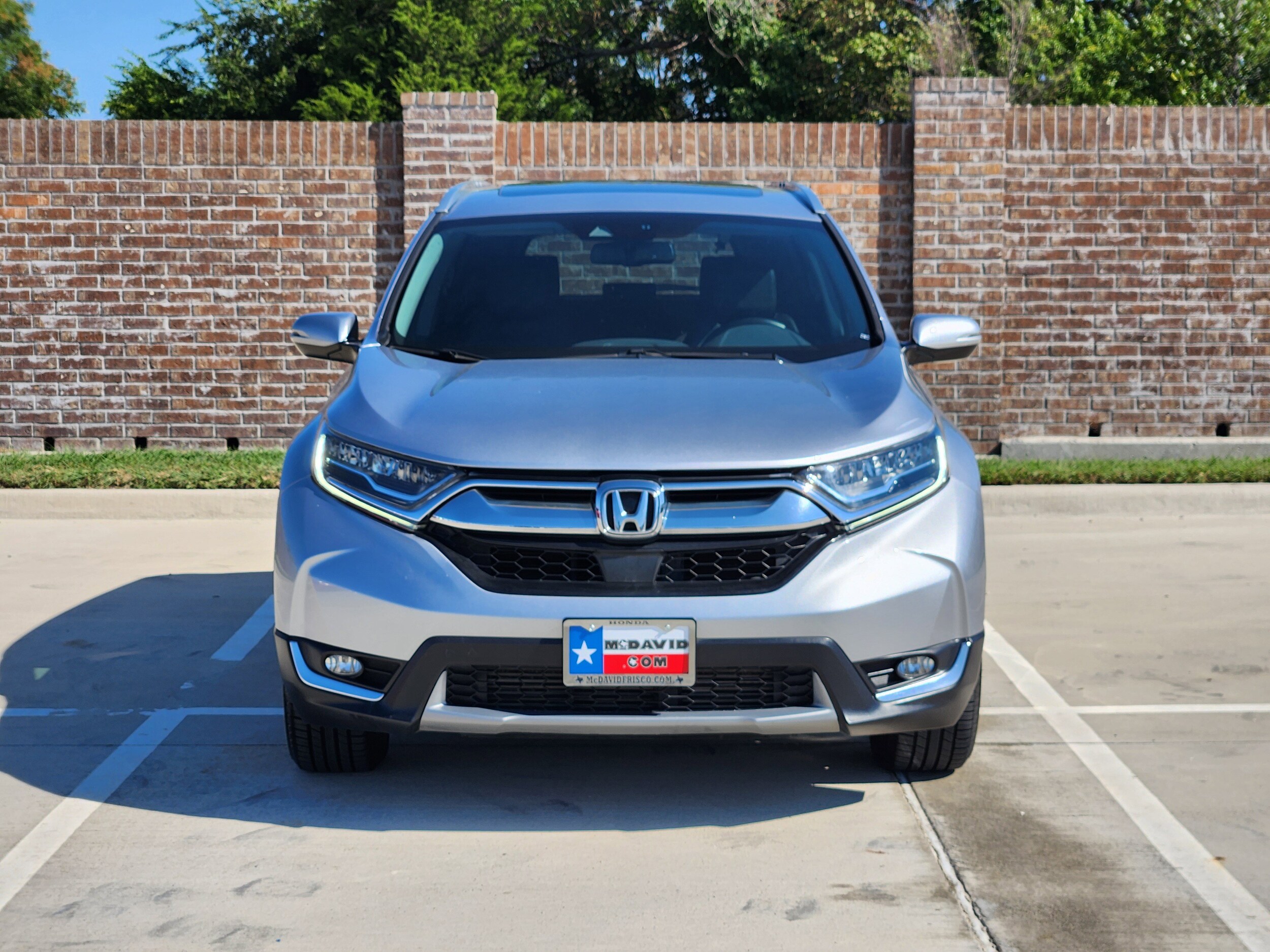 2018 Honda CR-V Touring photo 2