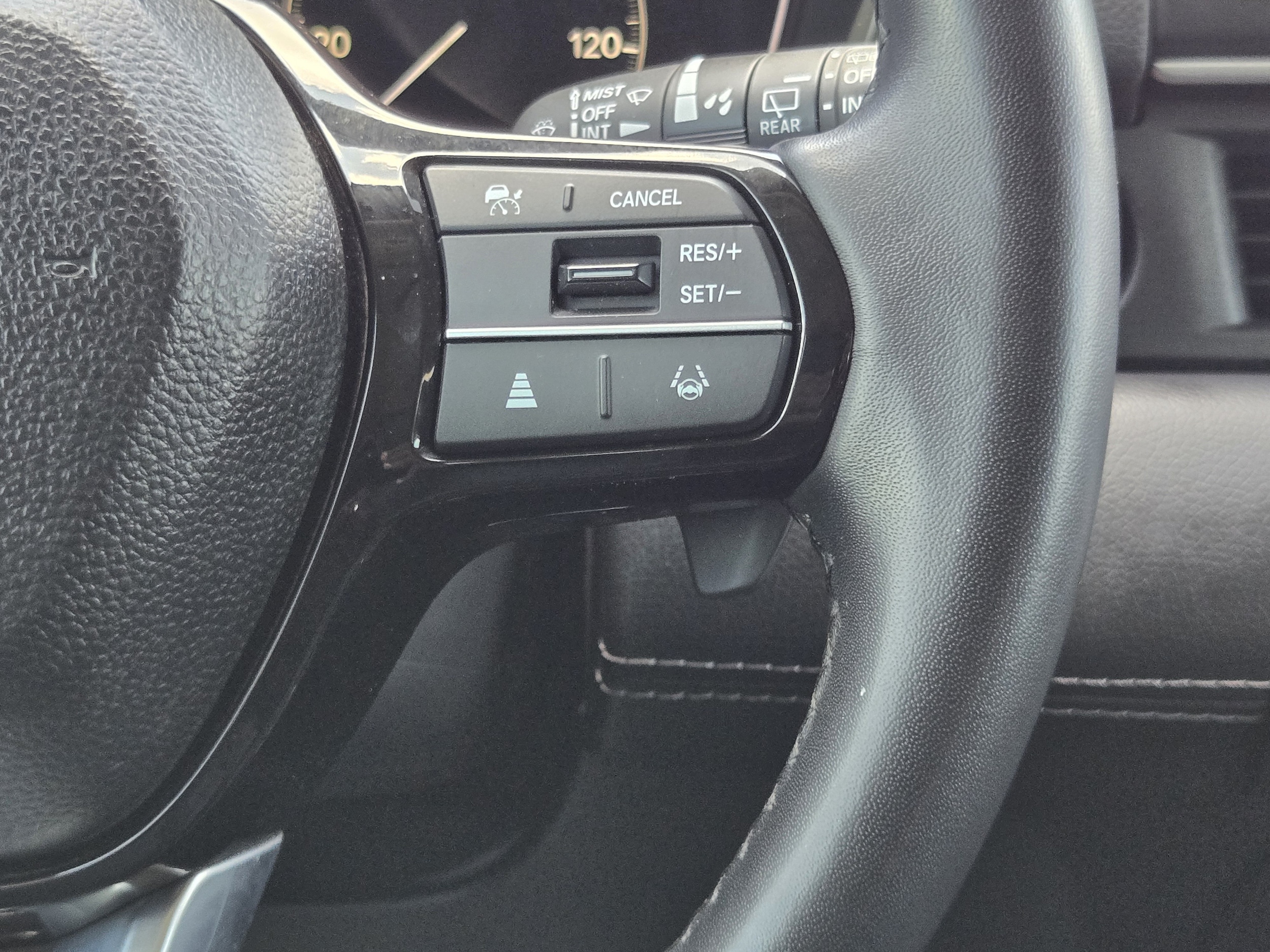 2024 Honda Pilot EX-L - Photo 29