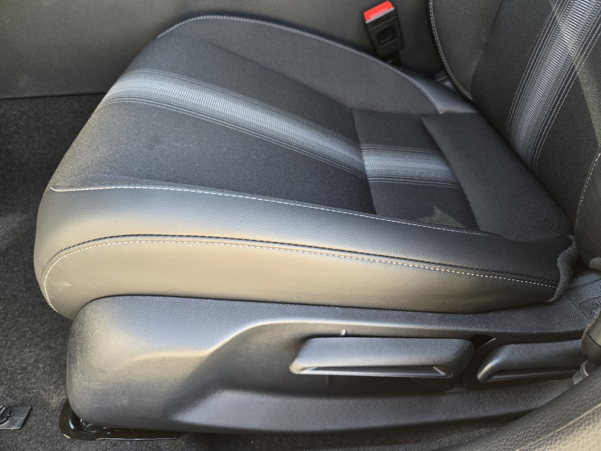 2026 Honda Civic Sport - Photo 21