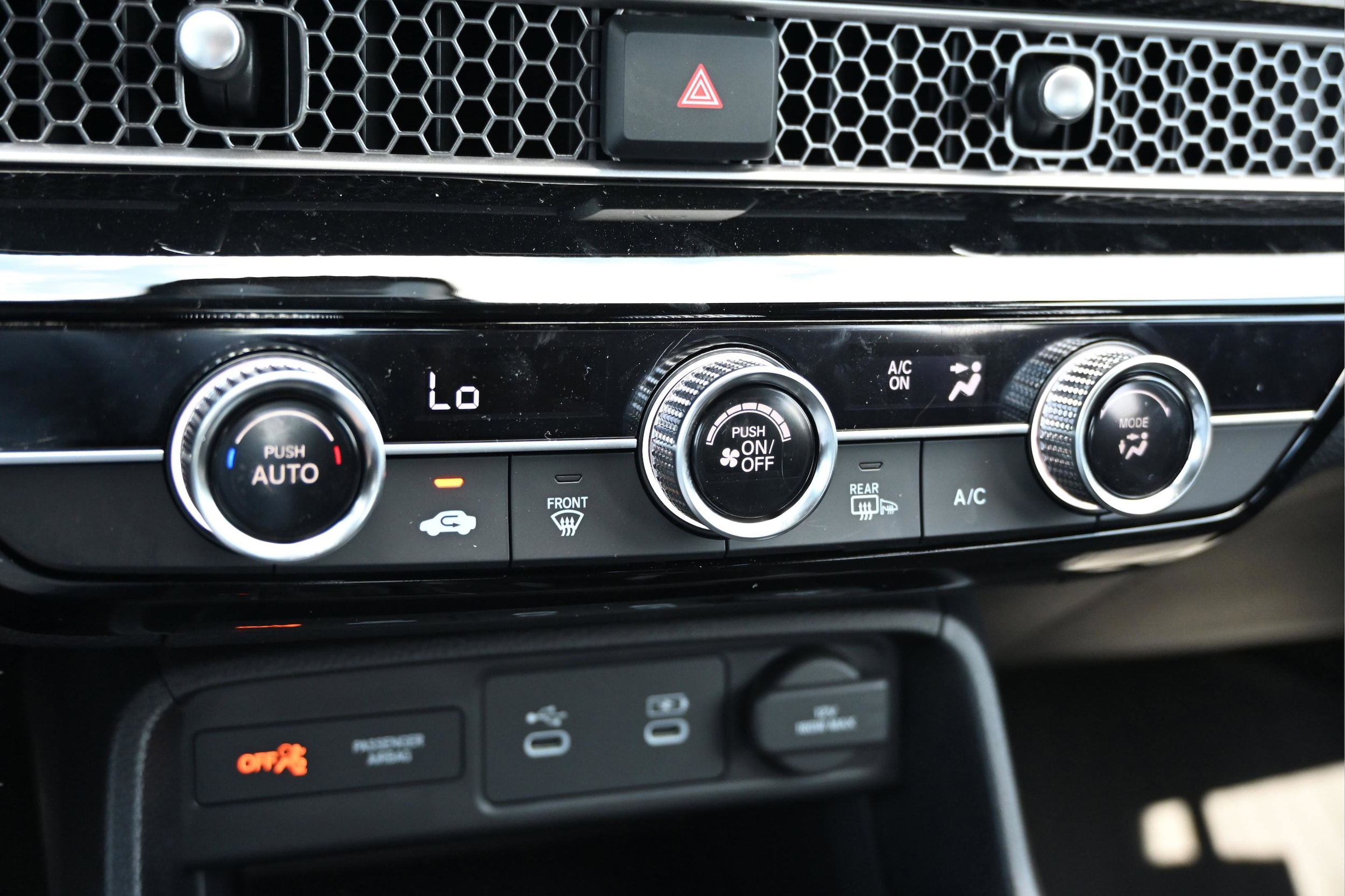 2026 Honda Civic Hatchback Sport - Photo 25