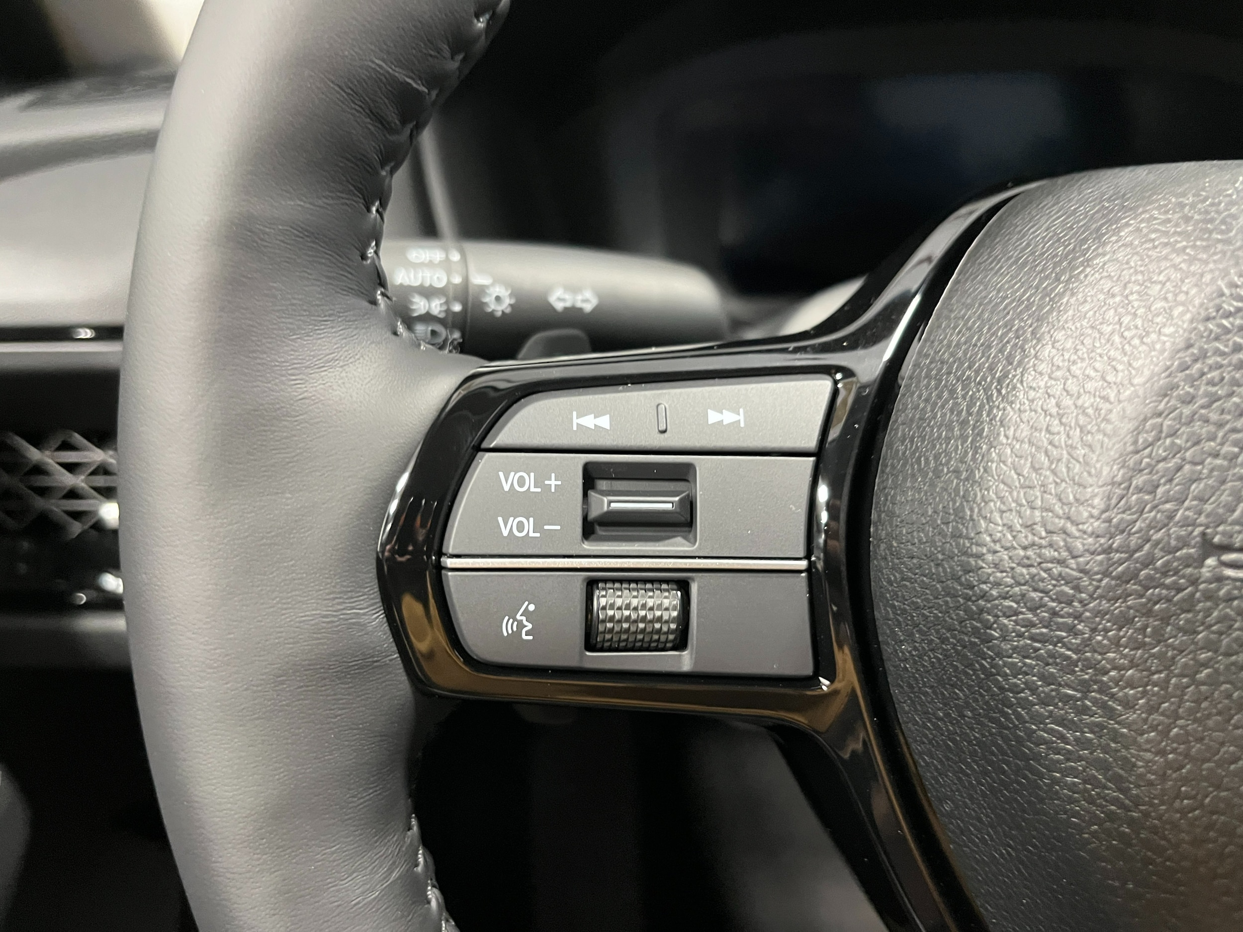 2026 Honda Accord Hybrid Touring - Photo 19