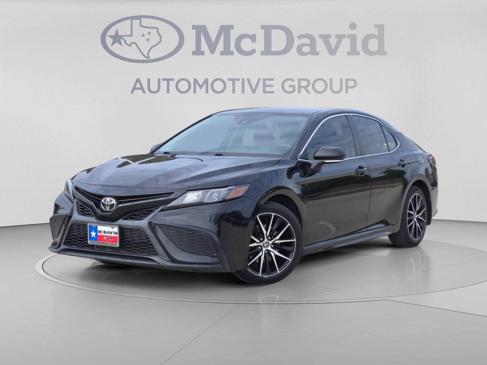 2022 Toyota Camry SE Sedan