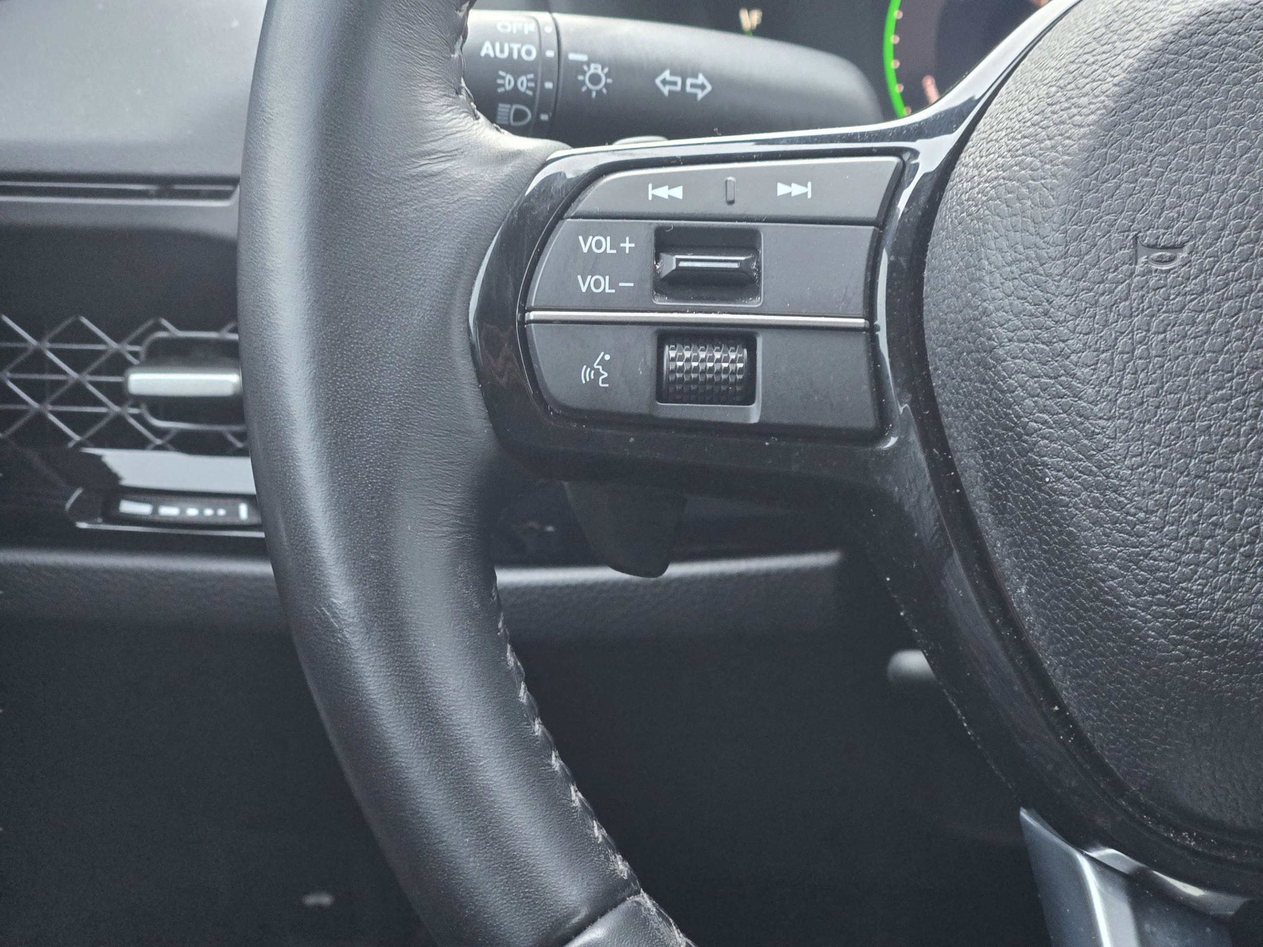 2023 Honda Accord Hybrid Touring - Photo 24