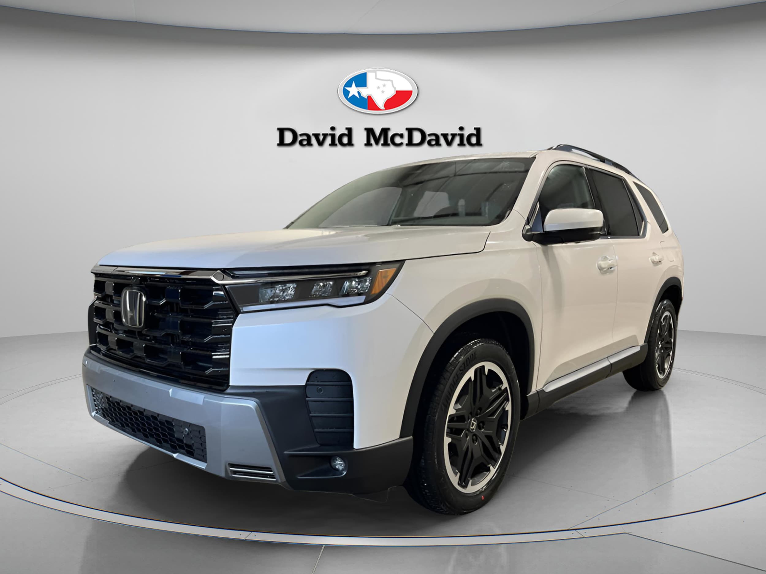 2026 Honda Pilot Touring AWD's photo