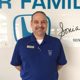 Staff member Tom Bernard from ID_af4332b763f7