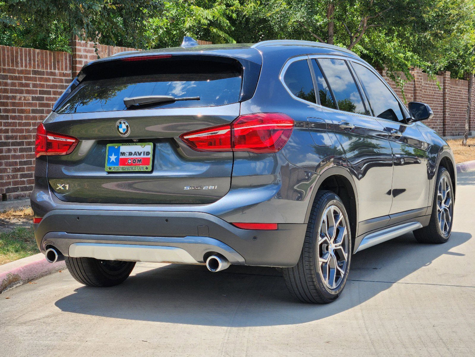 Used 2021 BMW X1 28i with VIN WBXJG7C04M5U22644 for sale in Frisco, TX