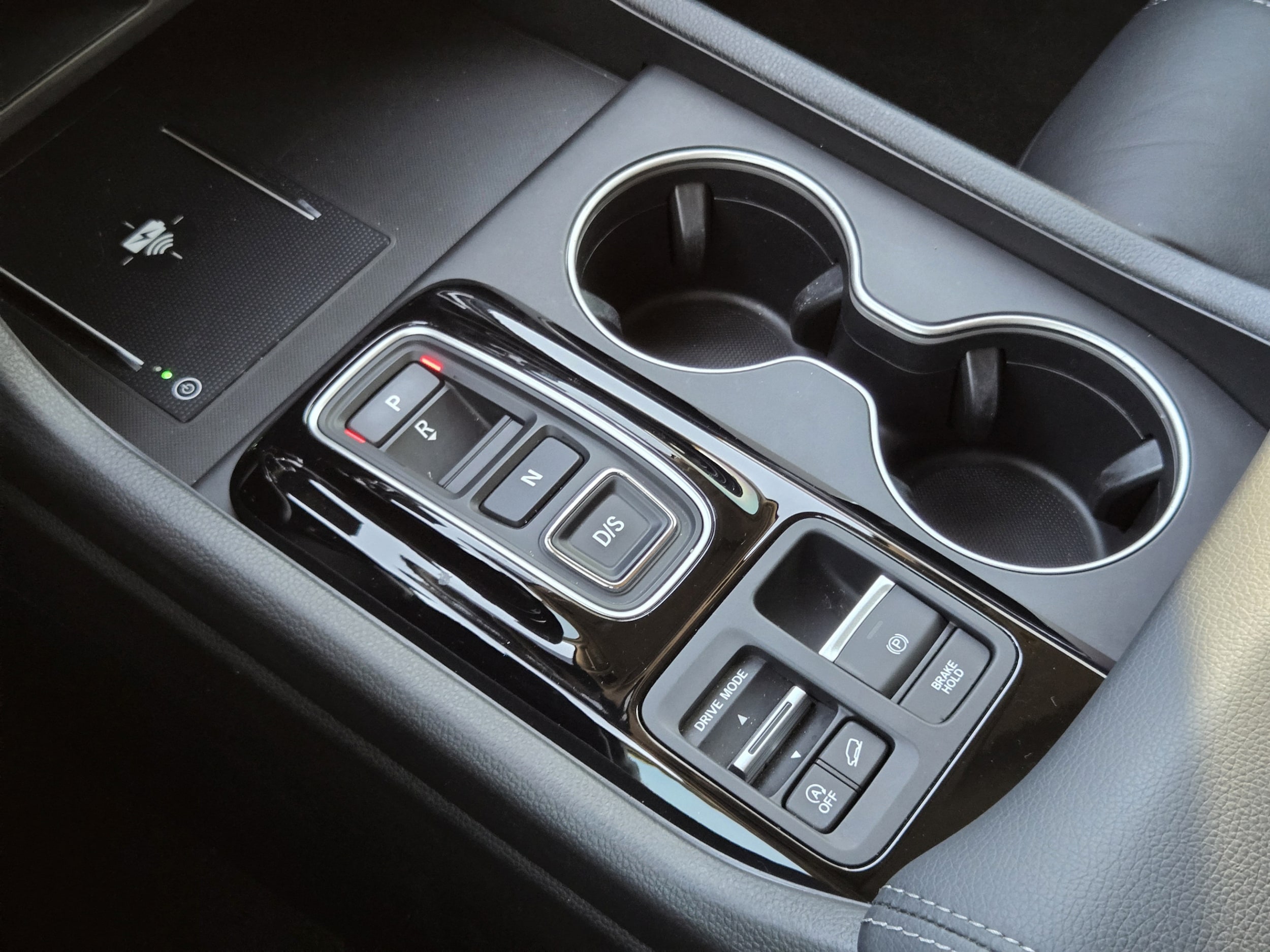 2025 Honda Pilot Touring - Photo 16