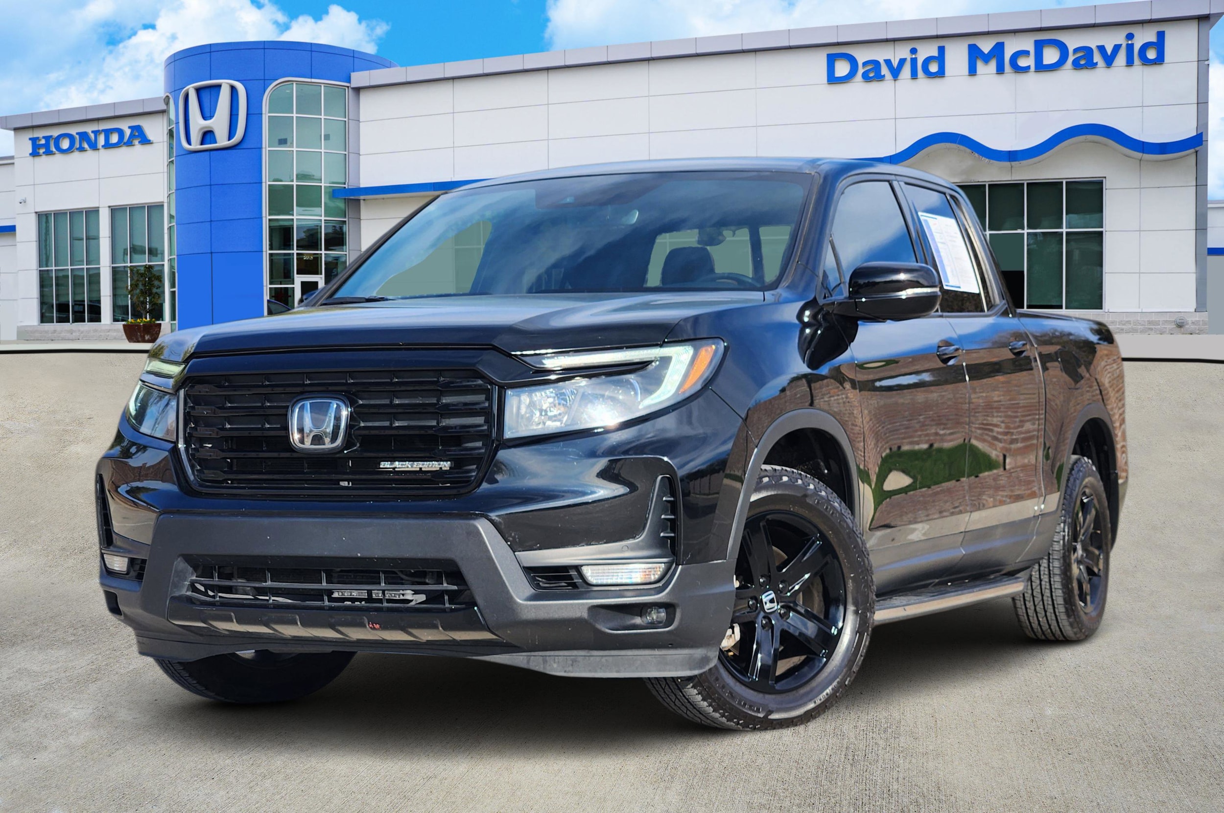 2022 Honda Ridgeline Black Edition's photo