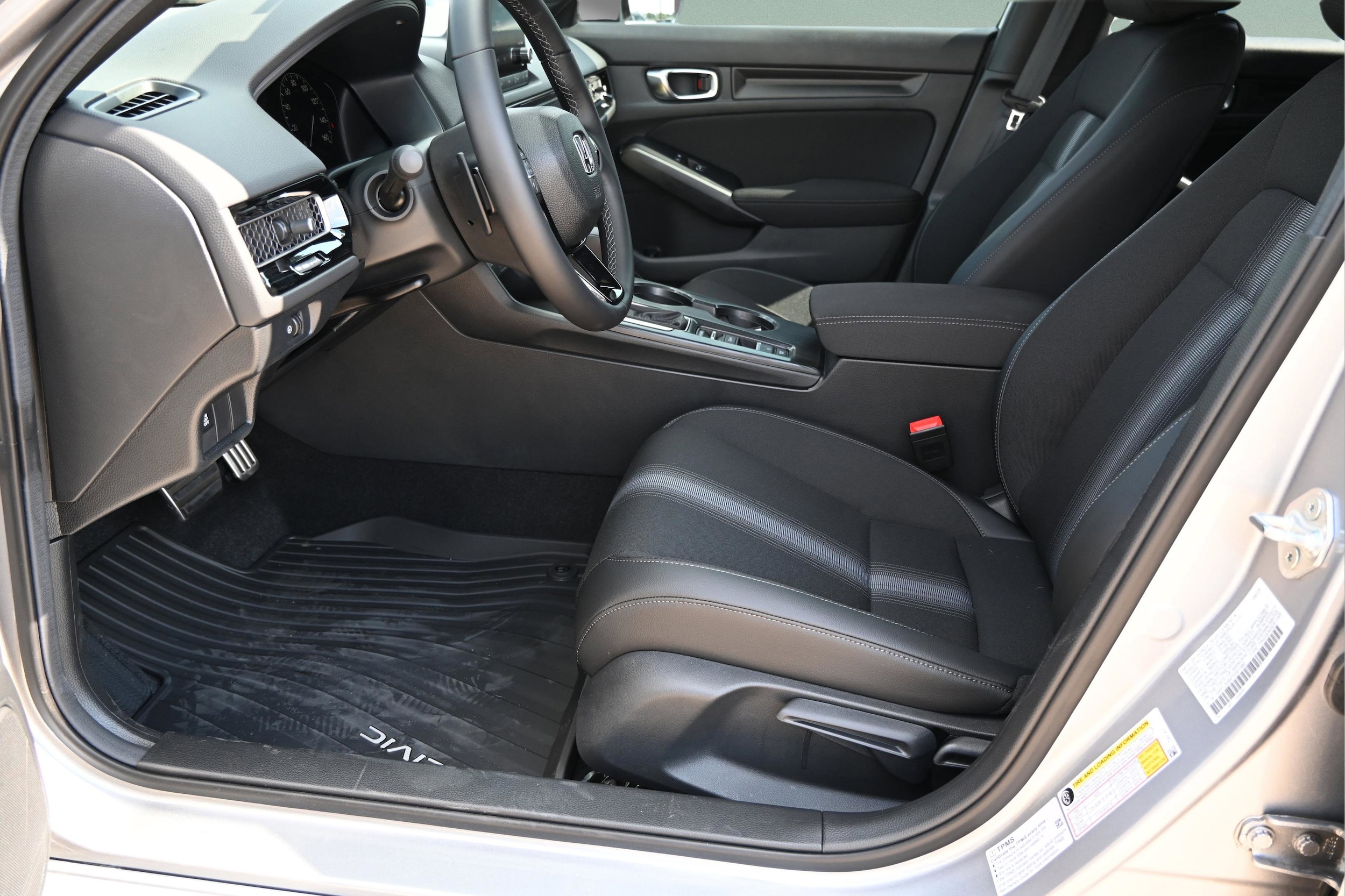 2026 Honda Civic Hatchback Sport - Photo 20