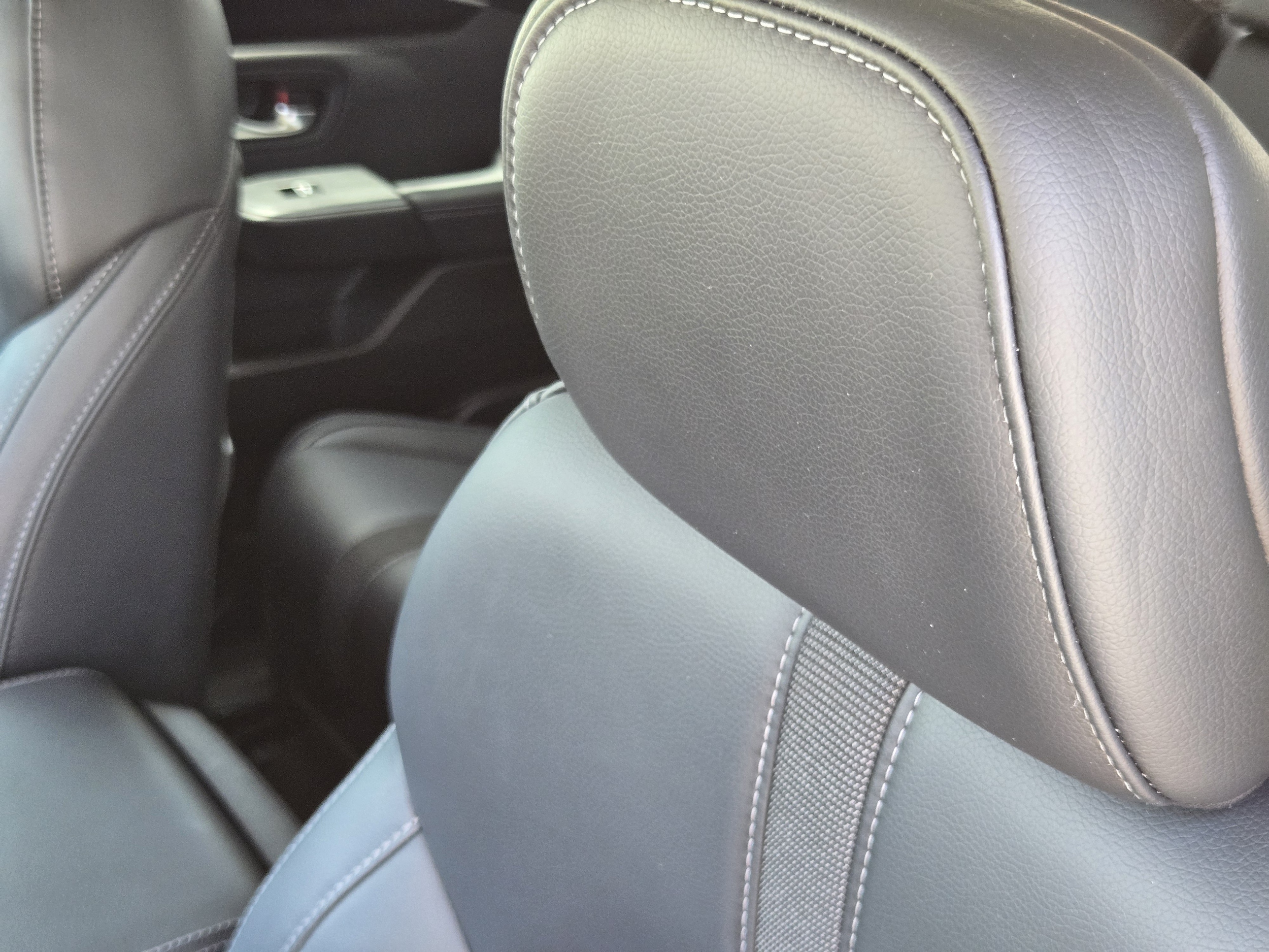 2024 Honda Pilot EX-L - Photo 15