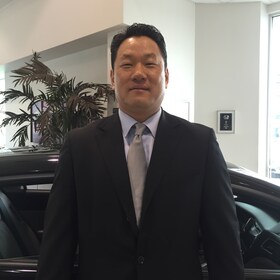 Staff member David Yi from ID_af4332b763f7