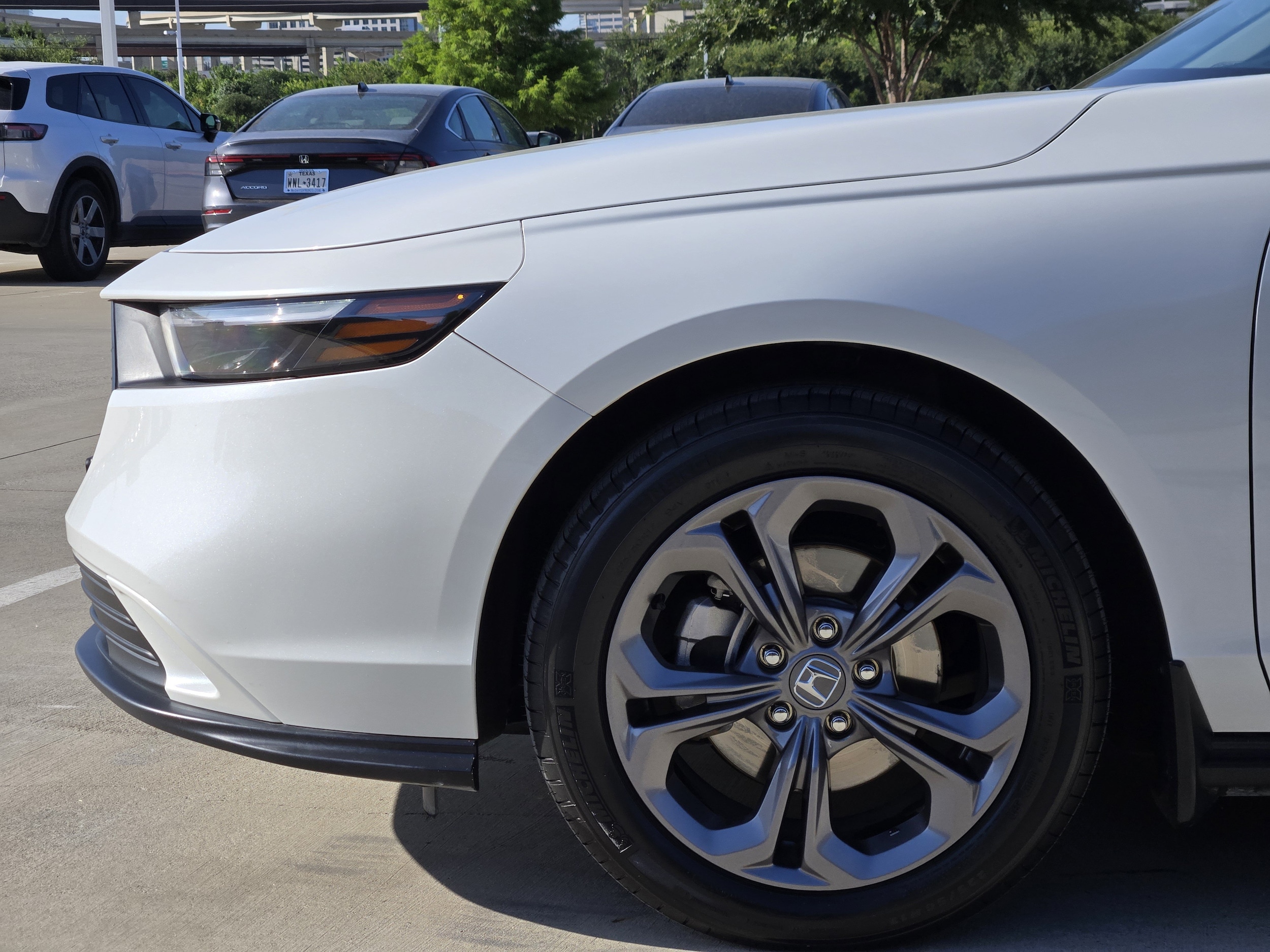 2023 Honda Accord EX - Photo 10