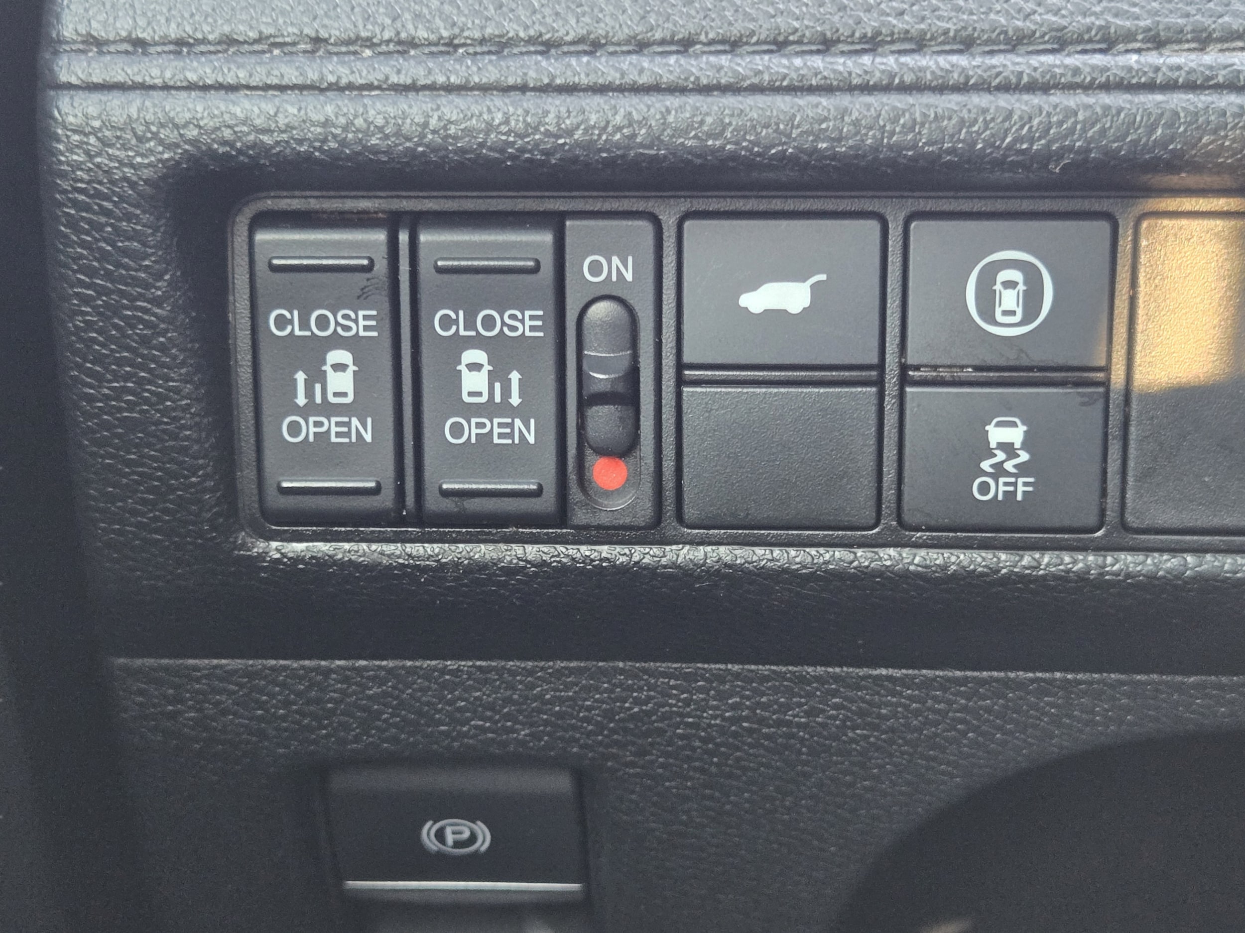 2023 Honda Odyssey SPORT - Photo 18