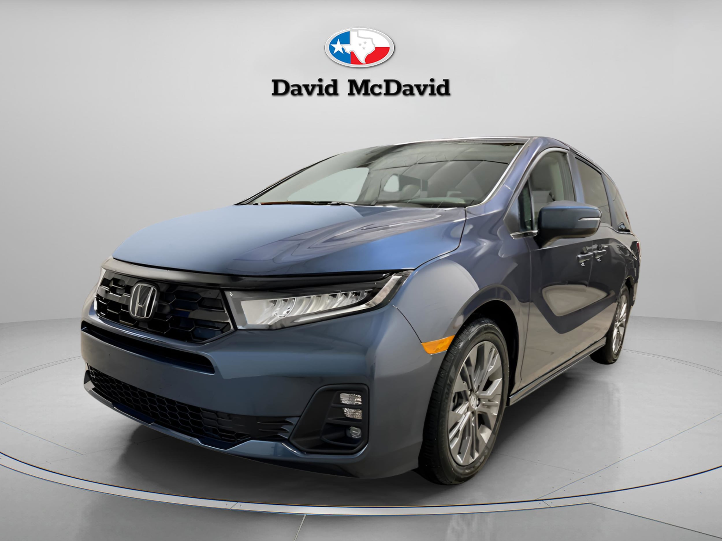 2026 Honda Odyssey Touring's photo