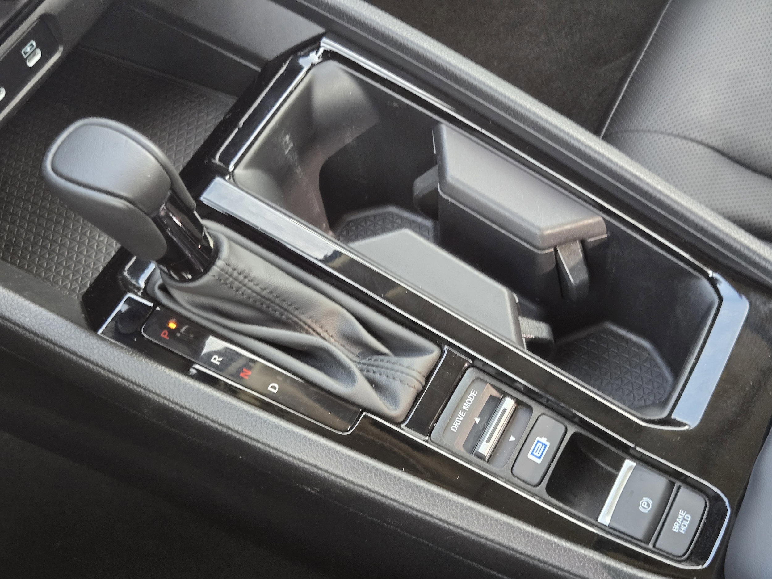2024 Honda Accord Hybrid EX-L - Photo 16
