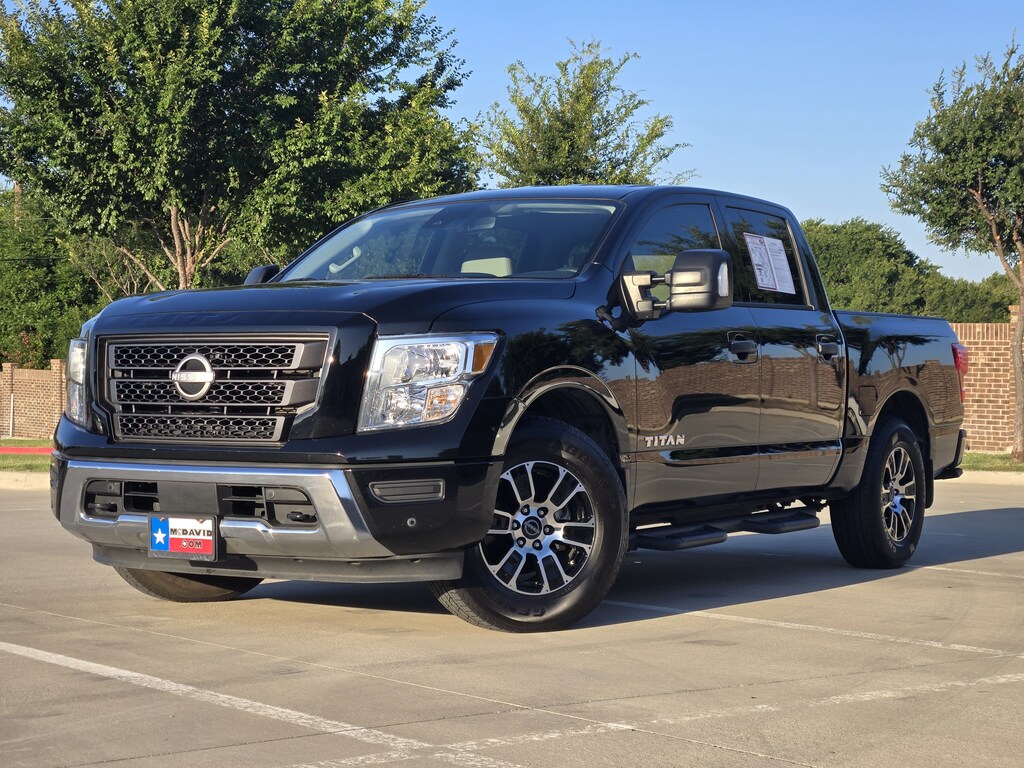 Used 2024 Nissan Titan SV Truck Crew Cab