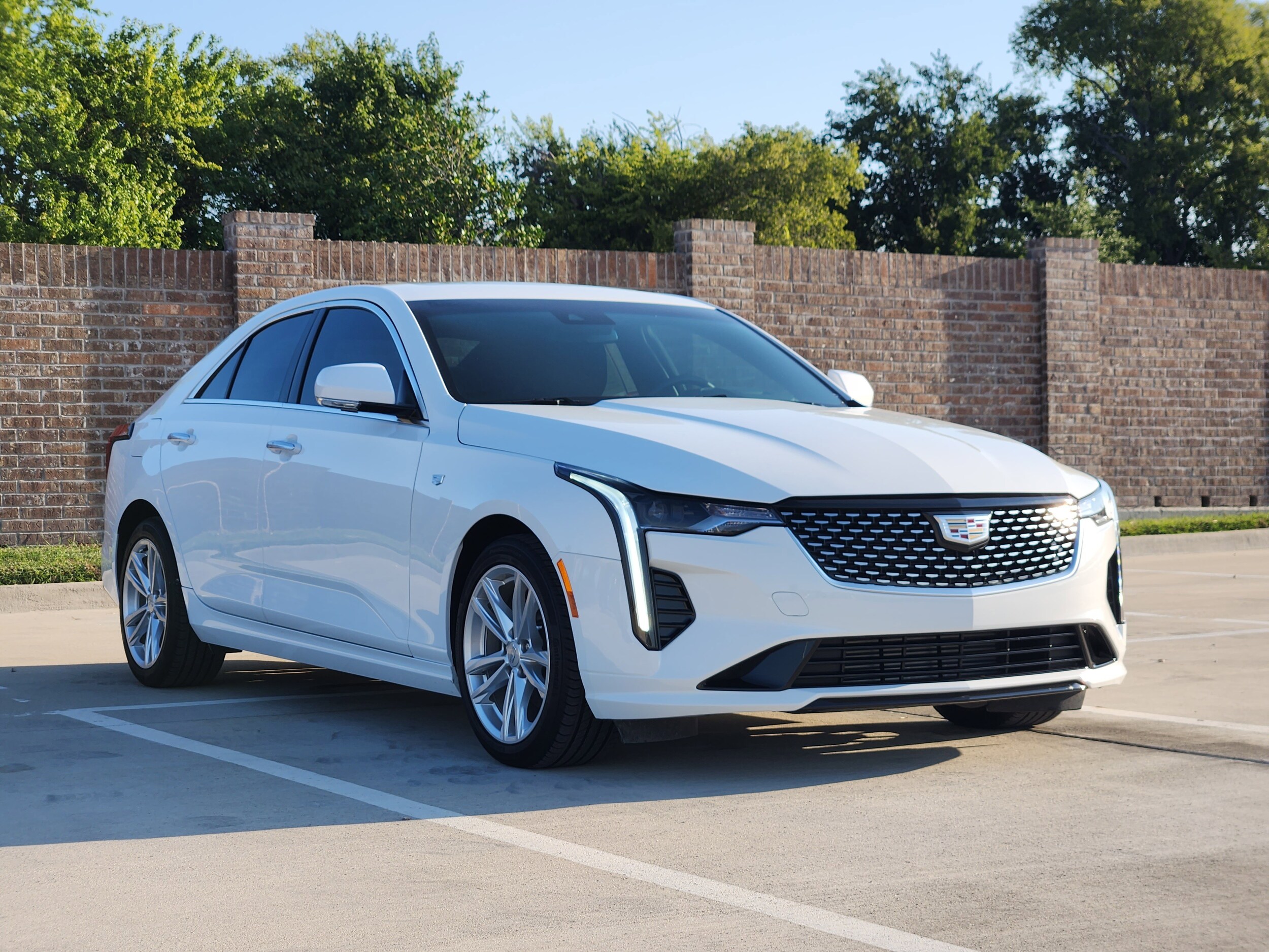 2024 Cadillac CT4 Luxury photo 3