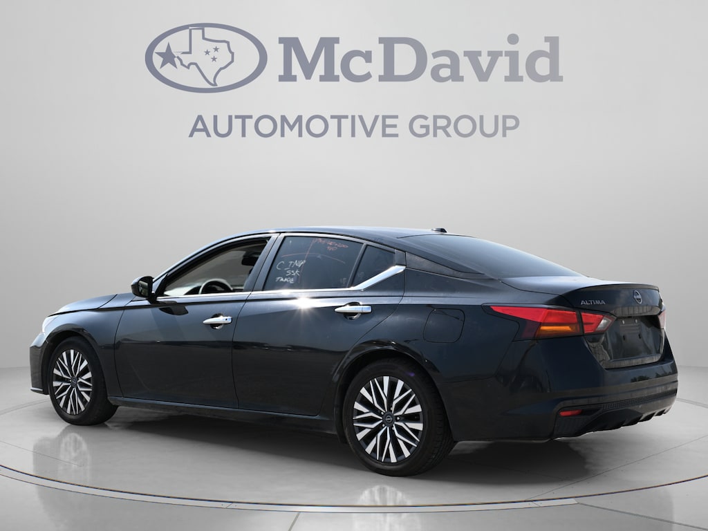 Used 2023 Nissan Altima 2.5 SV Sedan