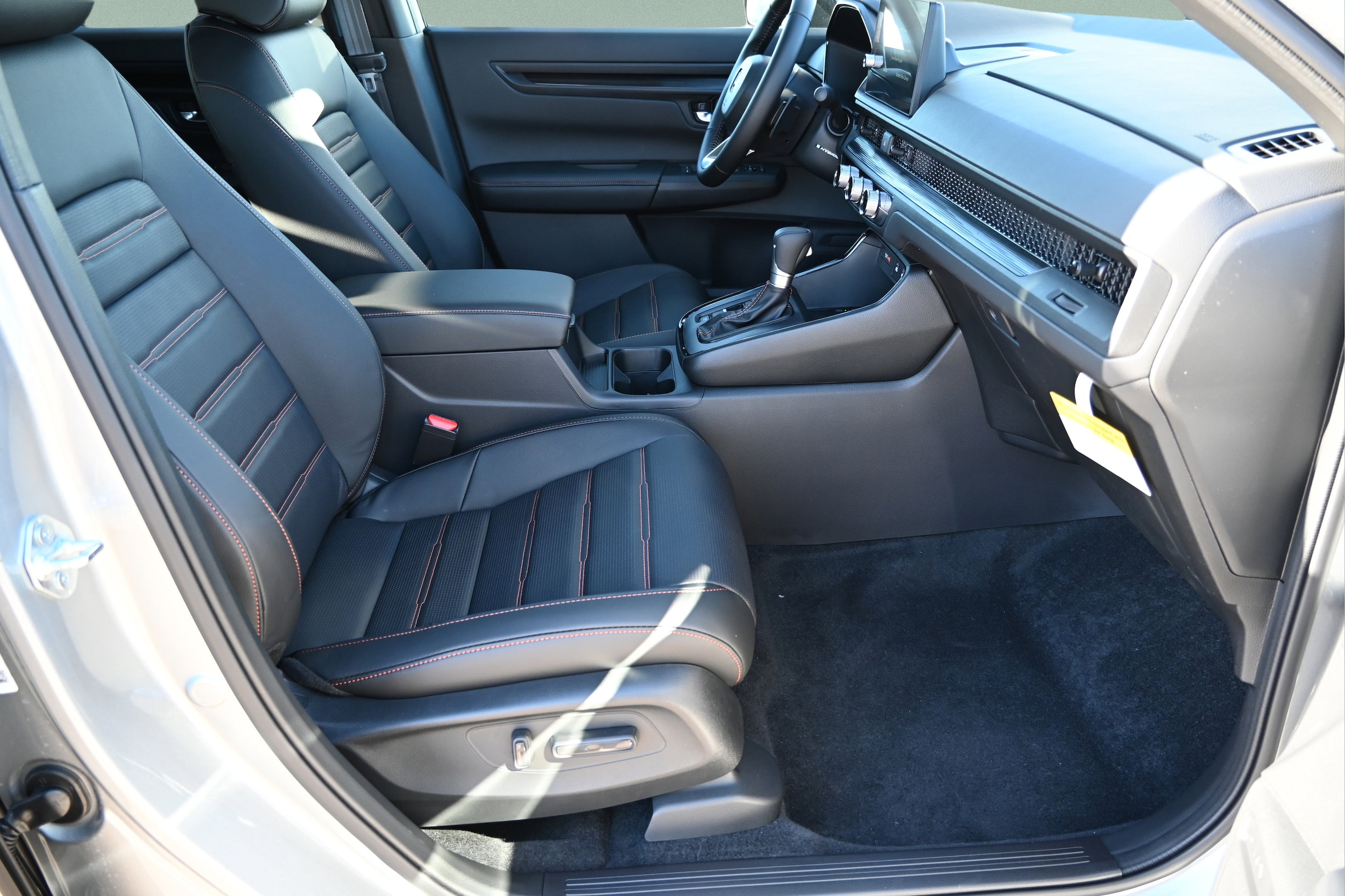 2026 Honda CR-V Sport-L - Photo 17