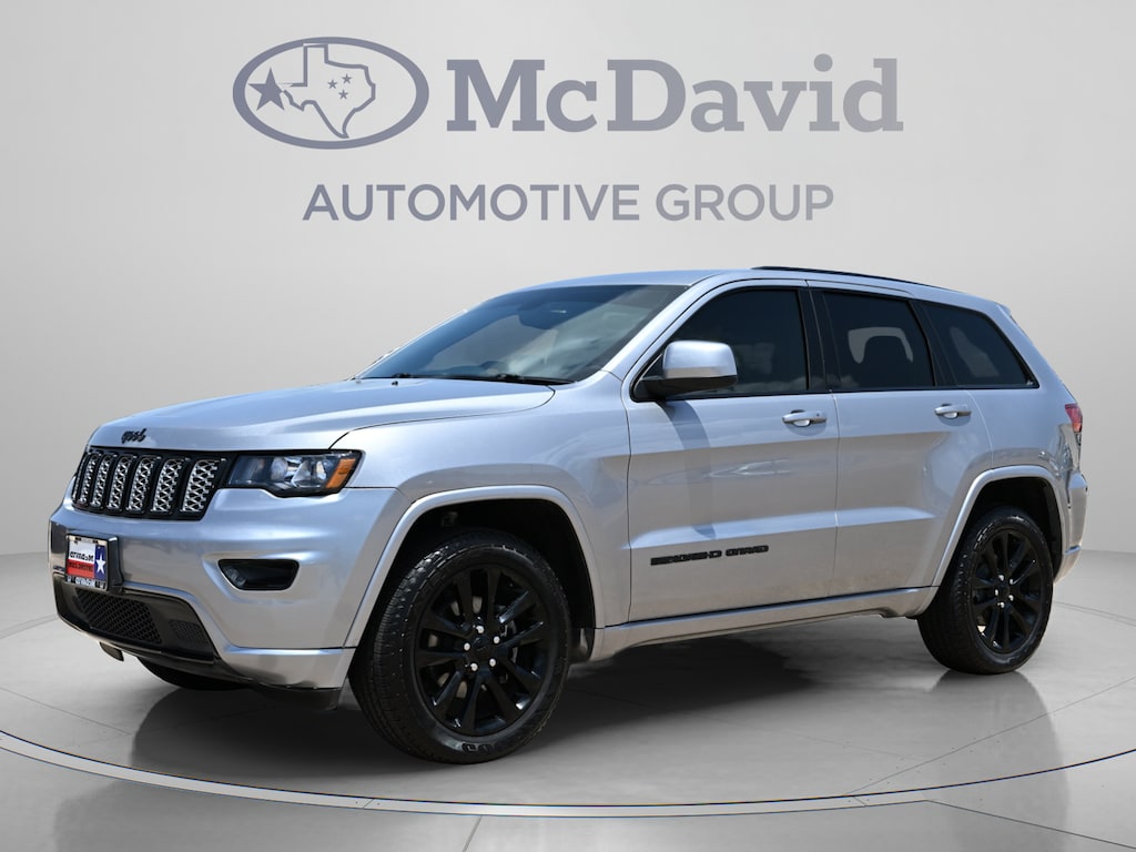 Used 2018 Jeep Grand Cherokee Laredo RWD SUV