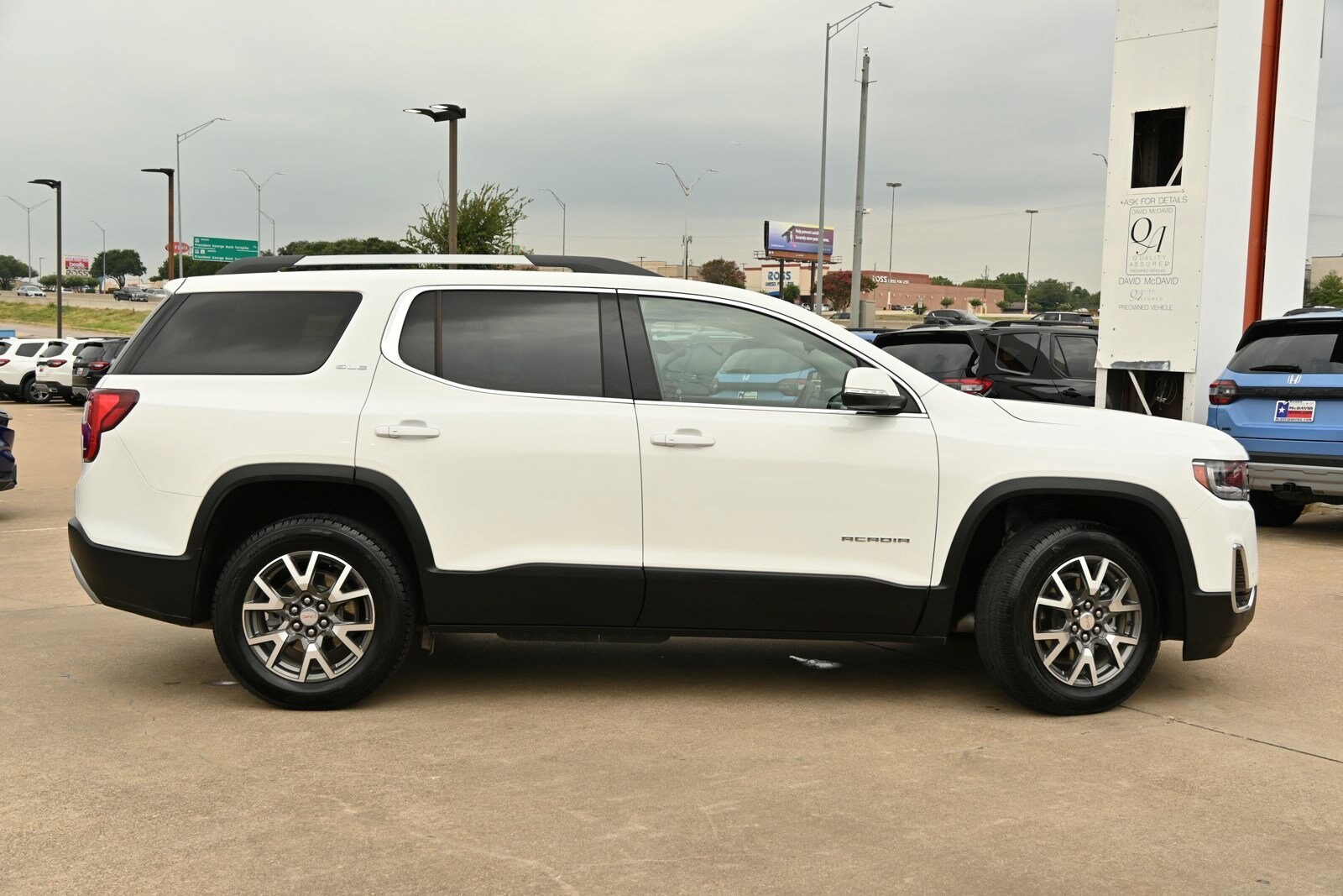 Used 2021 GMC Acadia SLE with VIN 1GKKNKLS4MZ220458 for sale in Fort Worth, TX