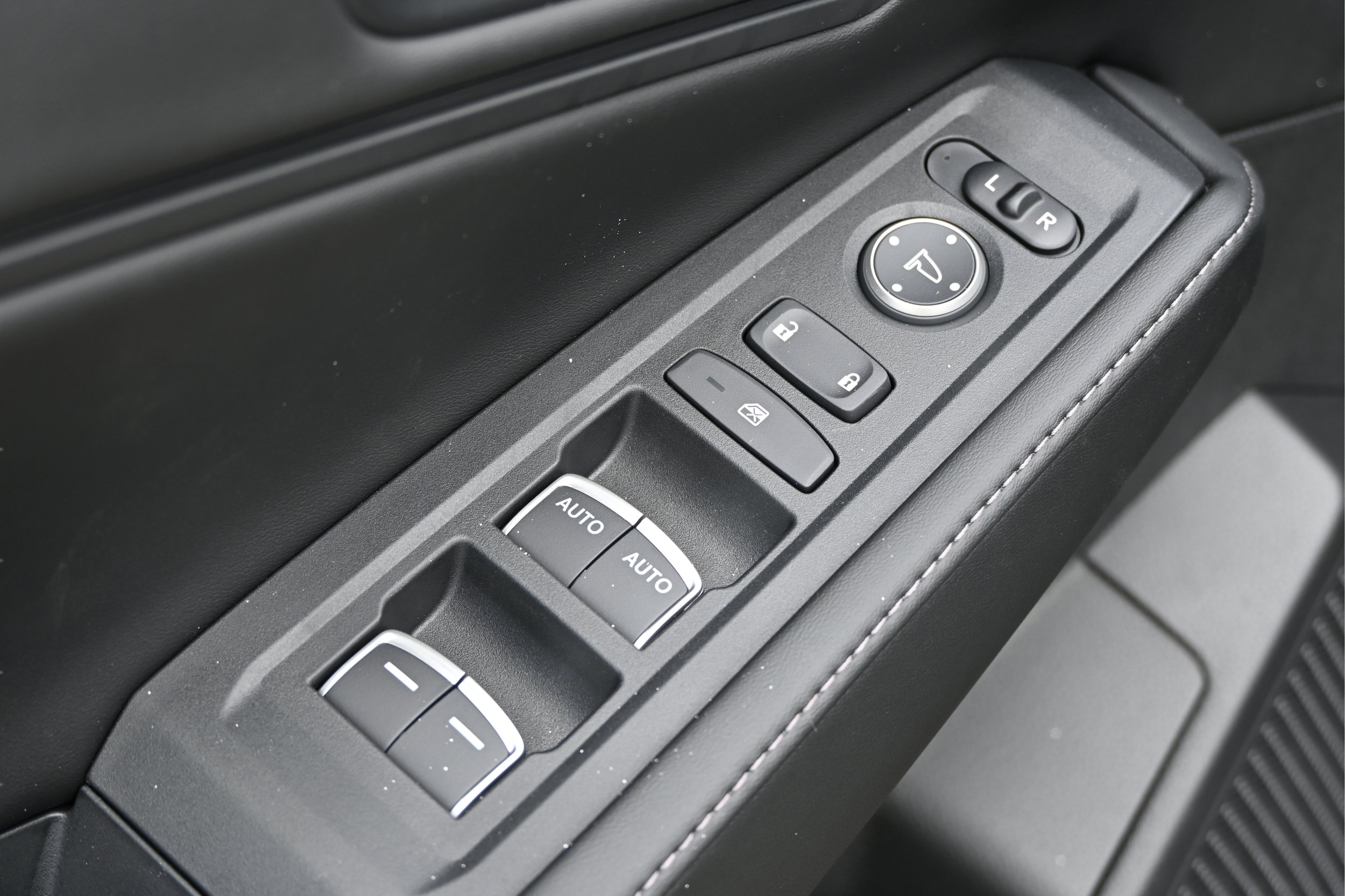 2026 Honda Accord Hybrid Sport-L - Photo 16