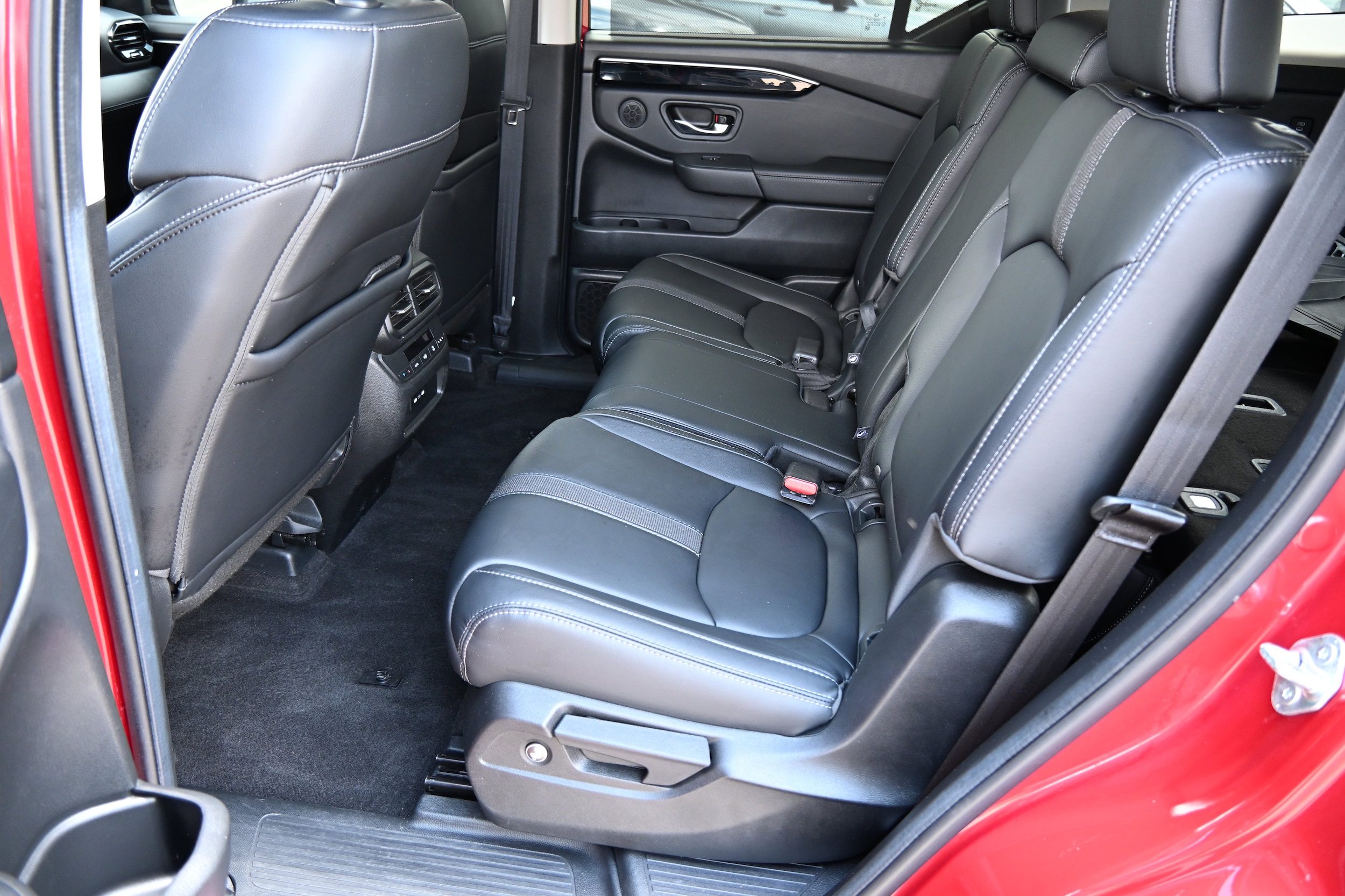 2025 Honda Pilot EX-L - Photo 18