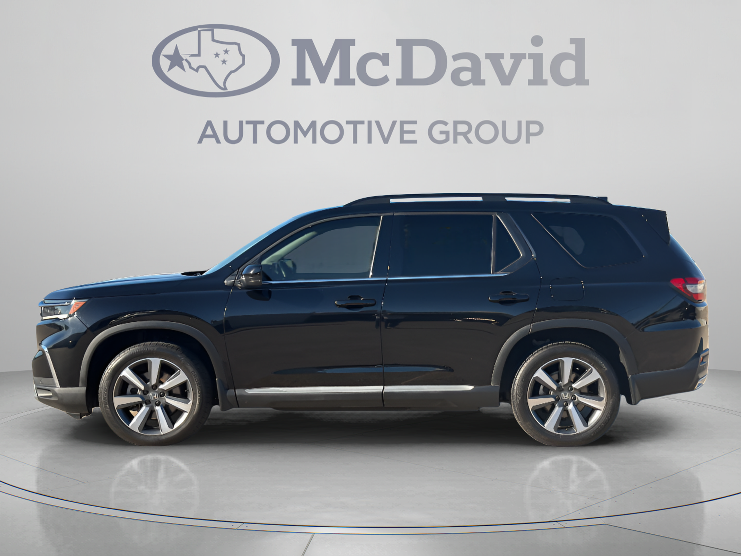 Certified 2025 Honda Pilot Touring SUV