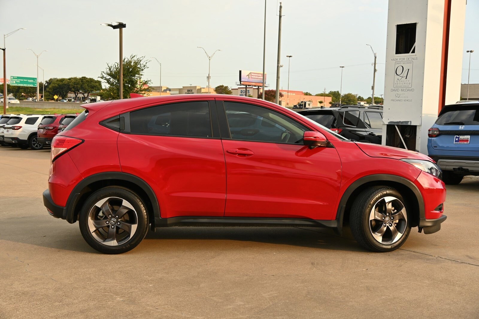 Used 2018 Honda HR-V EX with VIN 3CZRU5H54JG704542 for sale in Fort Worth, TX