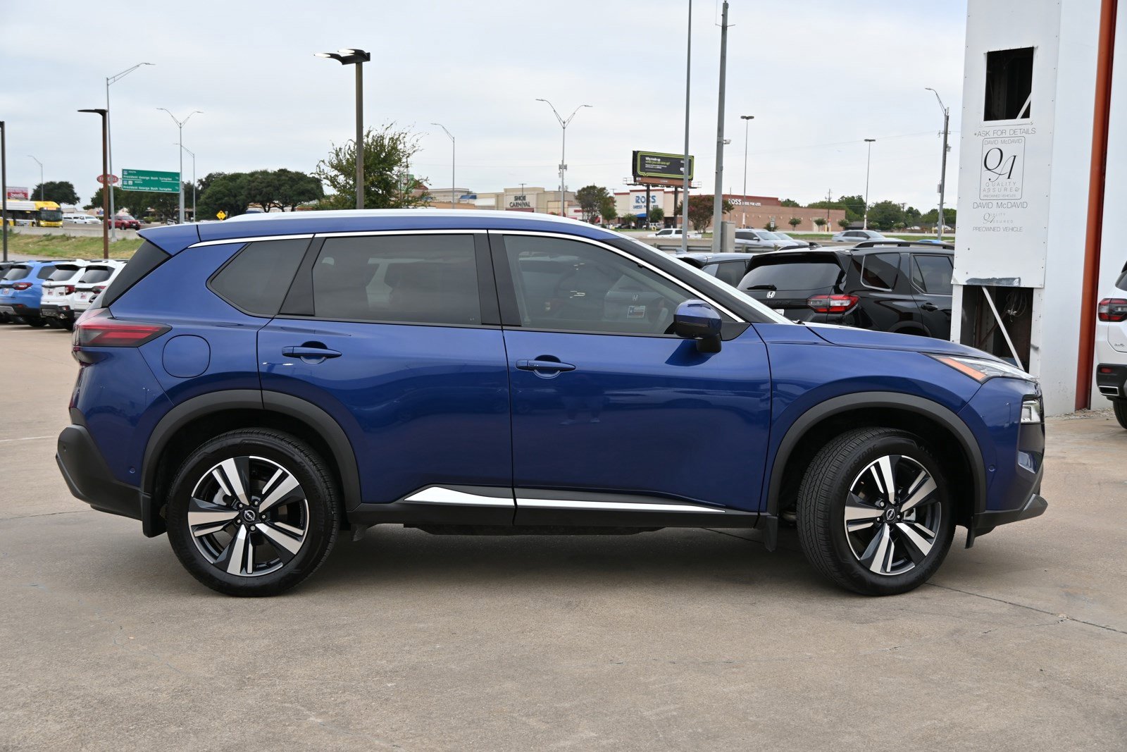 Used 2023 Nissan Rogue SL with VIN 5N1BT3CA5PC891414 for sale in Irving, TX