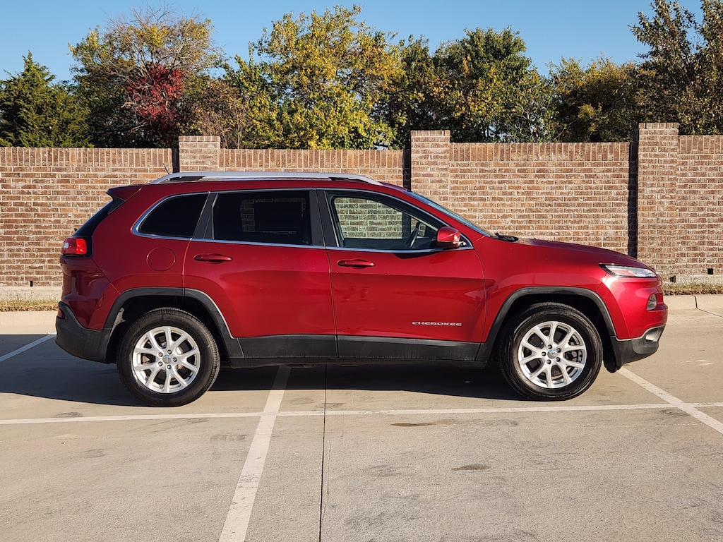 Used 2014 Jeep Cherokee Latitude 4x4 SUV
