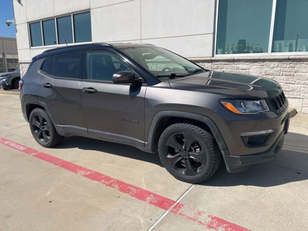 Used 2019 Jeep Compass Latitude FWD SUV