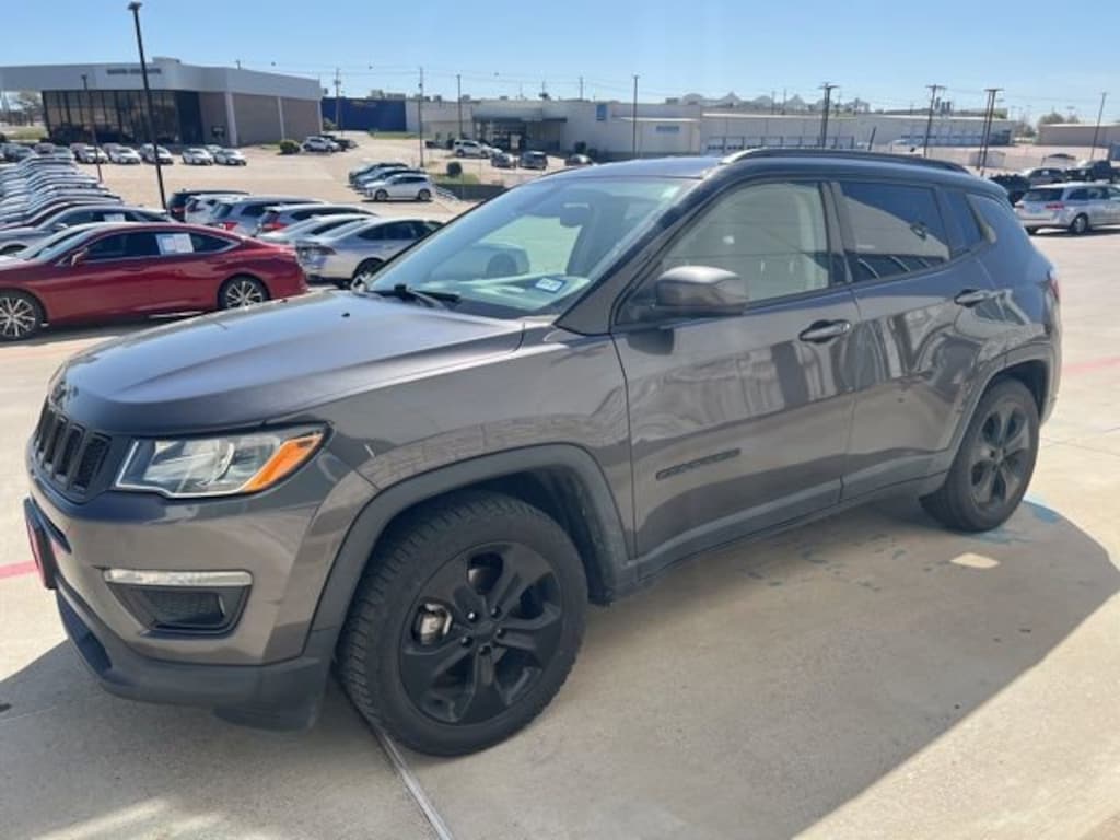 Used 2019 Jeep Compass Latitude FWD SUV