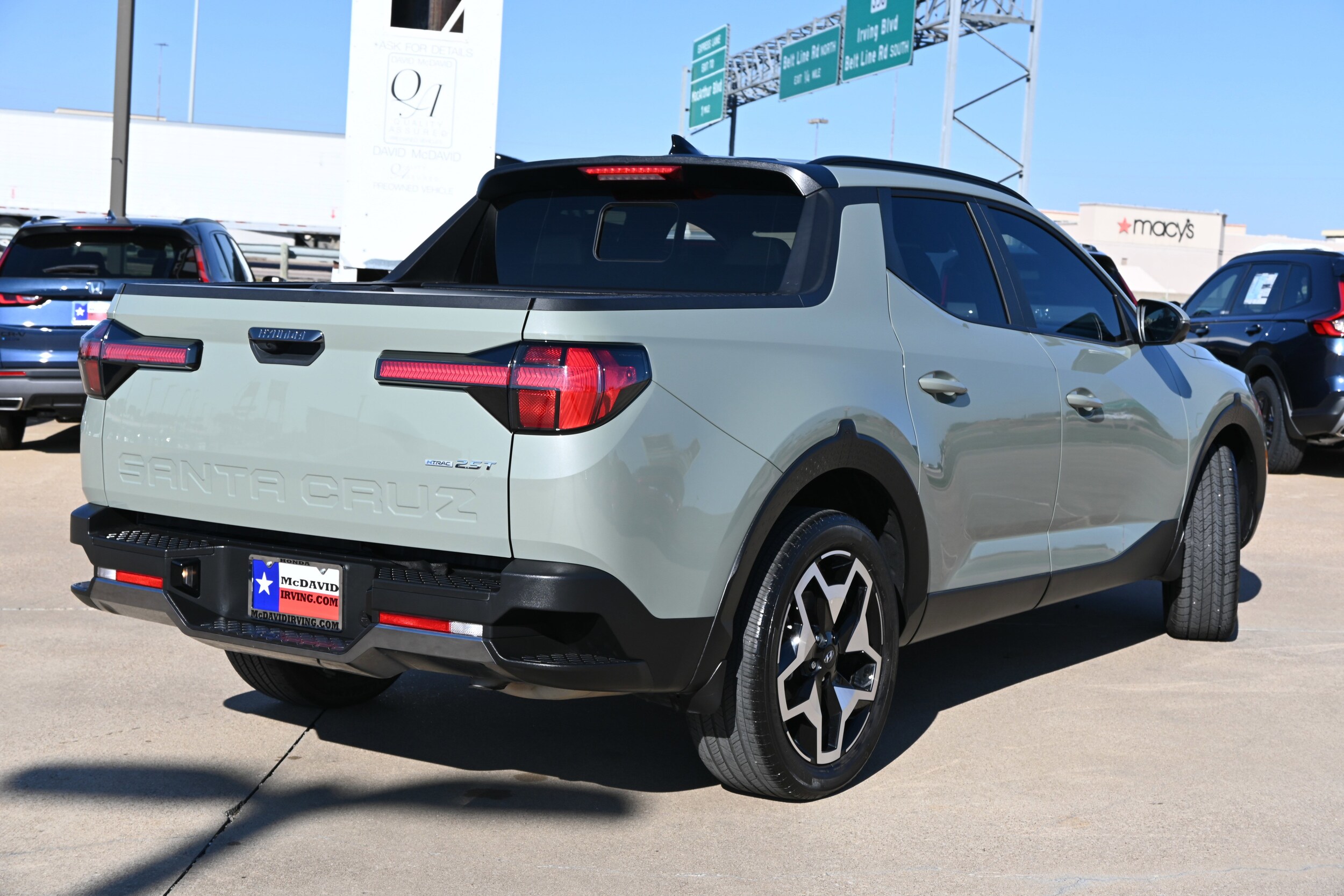 2023 Hyundai Santa Cruz Limited photo 2