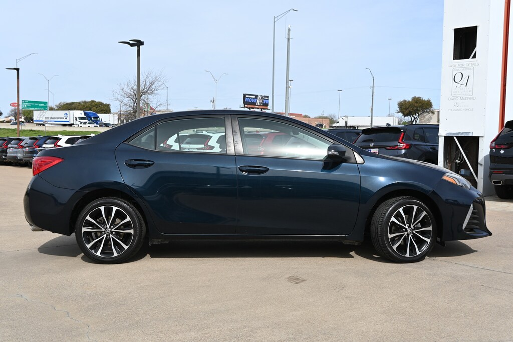 Used 2018 Toyota Corolla SE Sedan