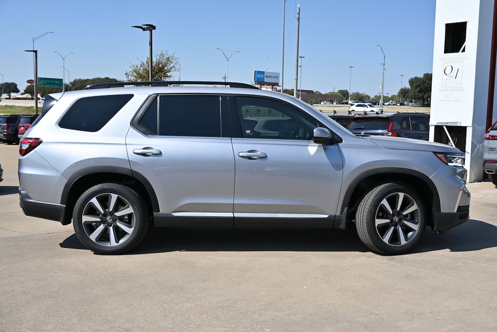 New 2025 Honda Pilot Touring SUV